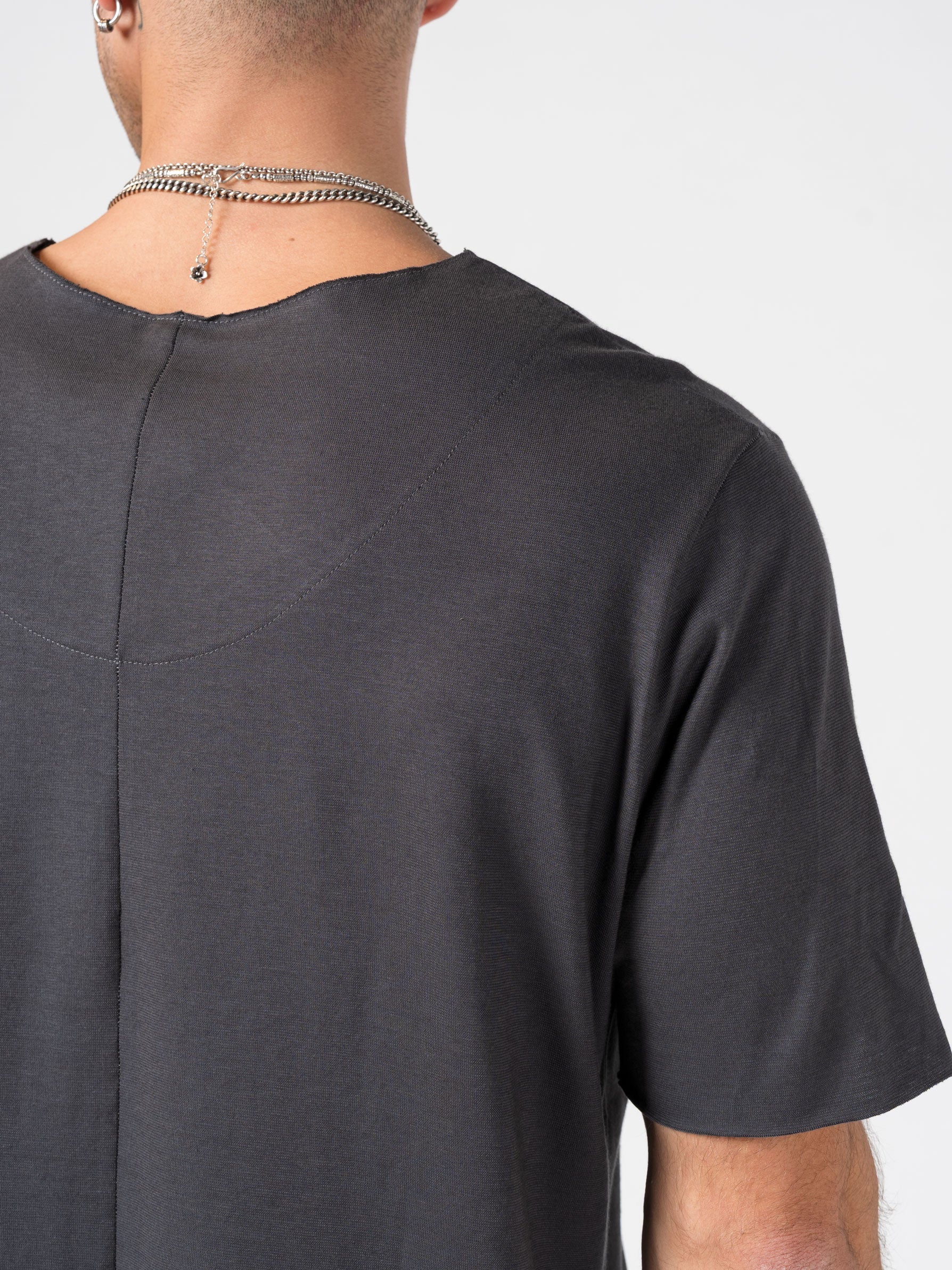 T-Shirt with Cut Neckline - INN7