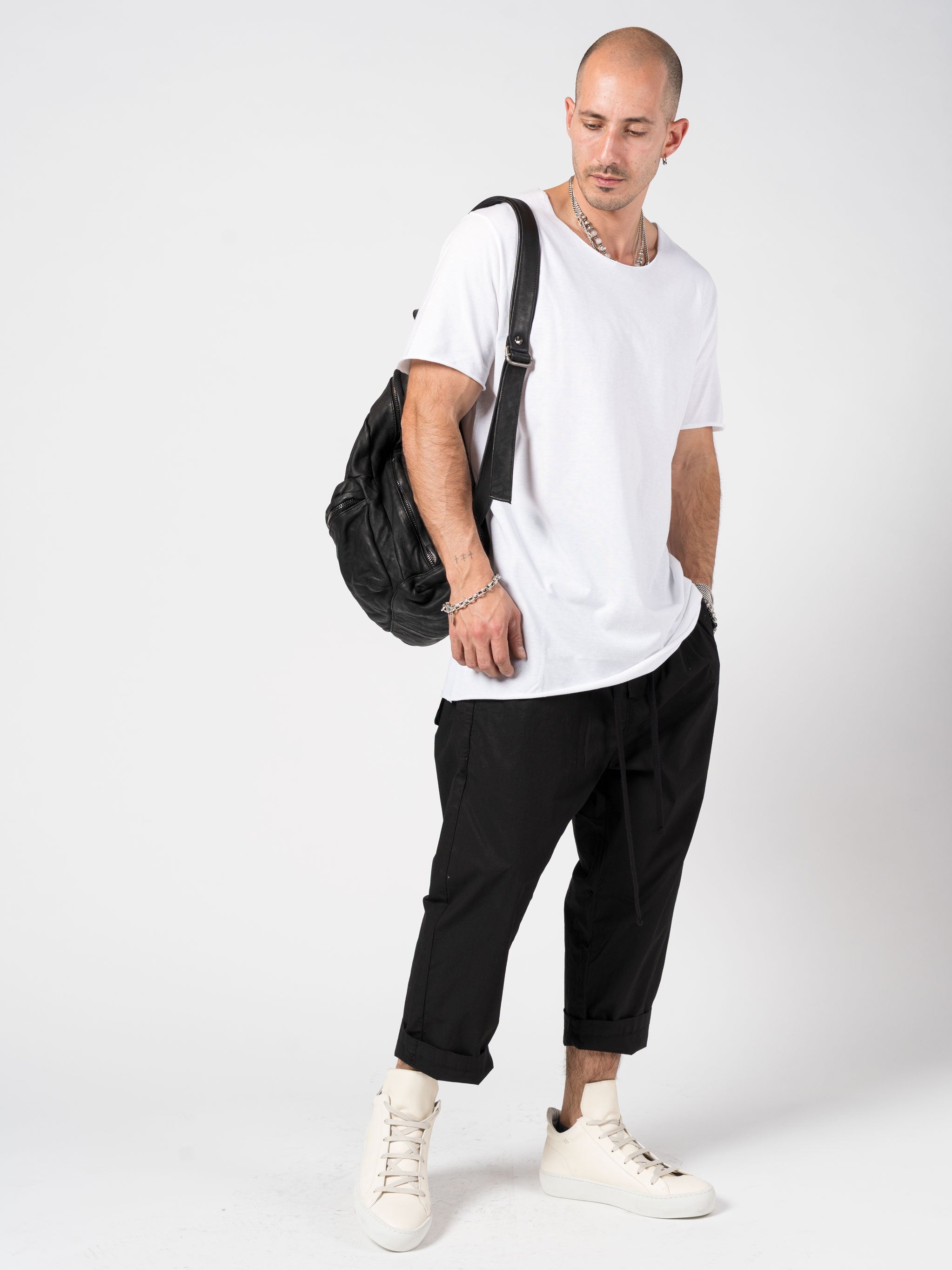 T-Shirt with Cut Neckline - INN7