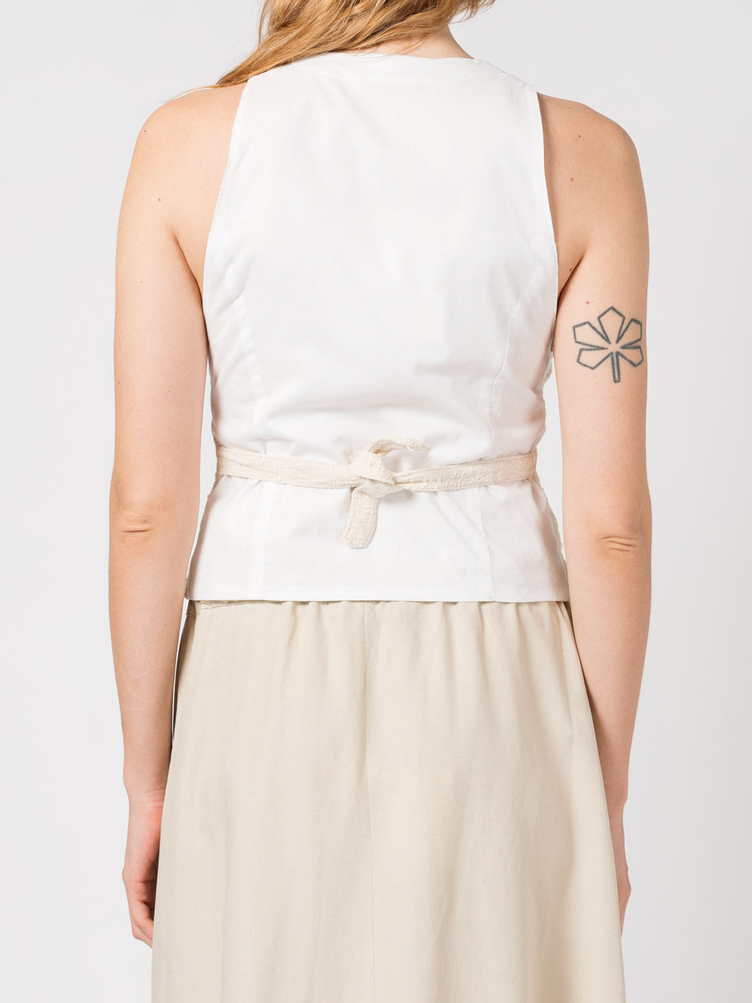 Textured Fitted Vest - INN7