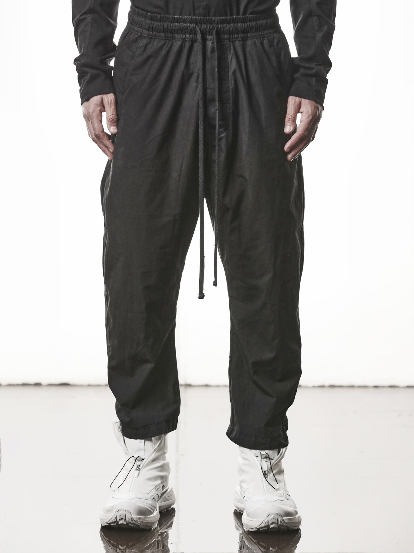 Woven Cropped Cotton Trousers - INN7
