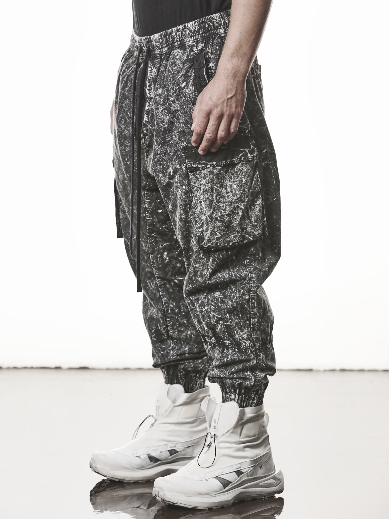 Woven Cotton Cargo Trousers - INN7