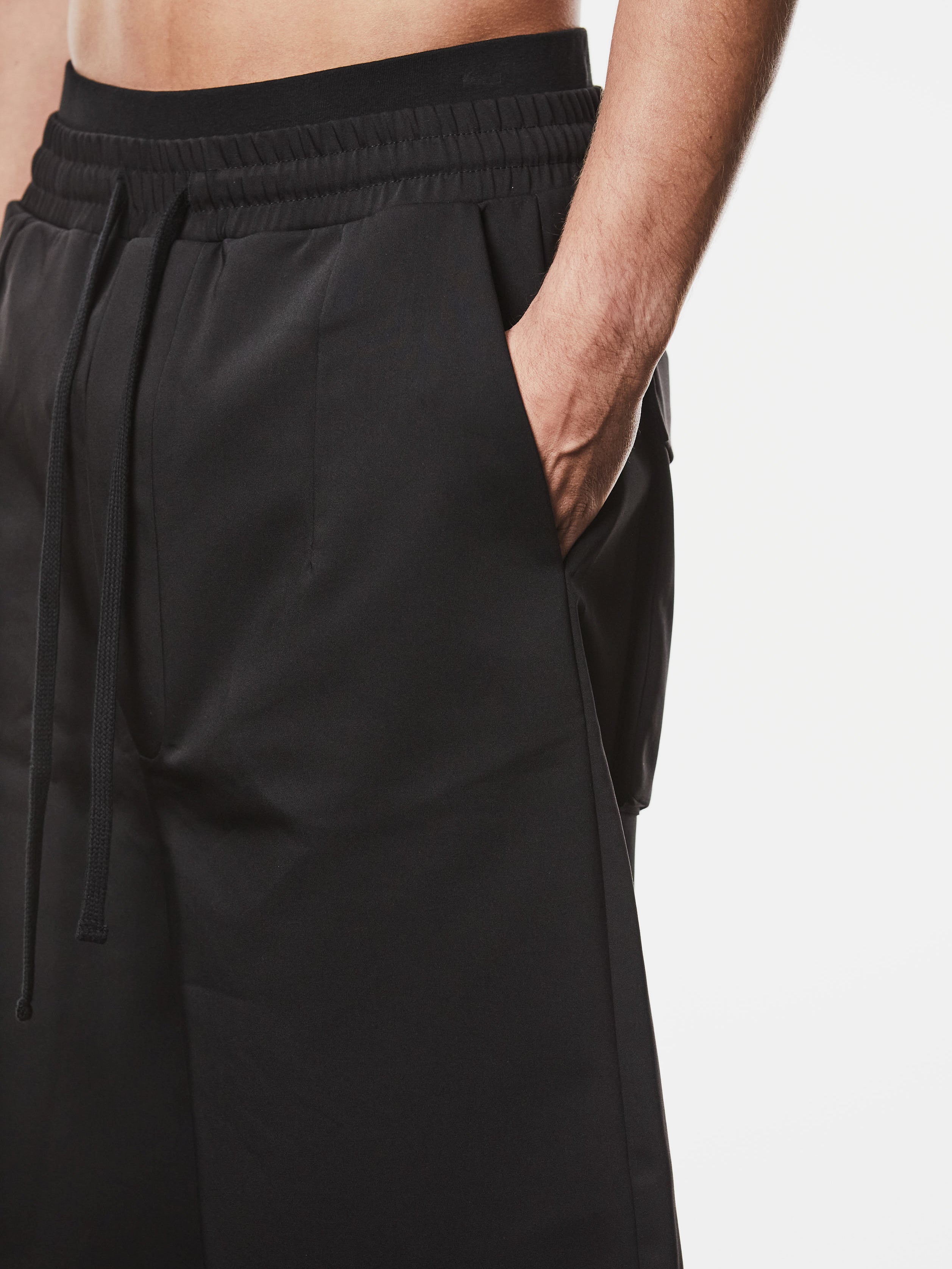 Wide-Leg Drop Crotch Shorts - INN7