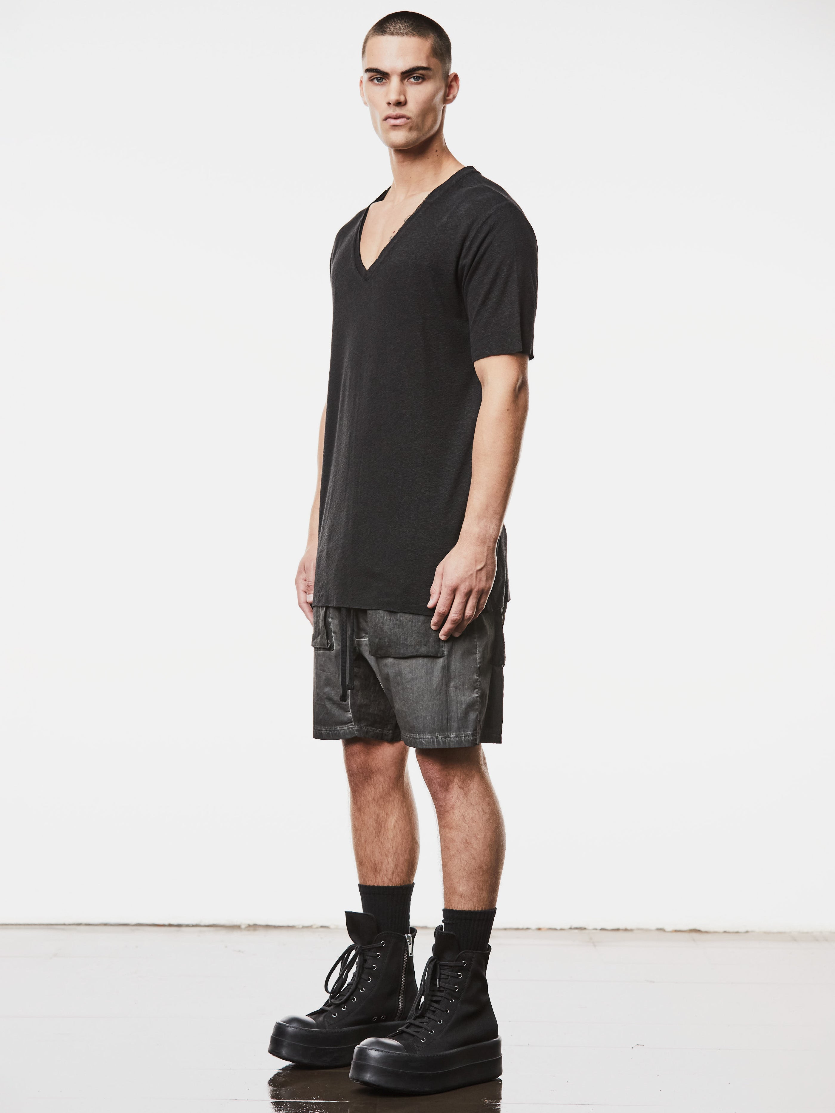 V-Neck Slim Fit Shirt - INN7