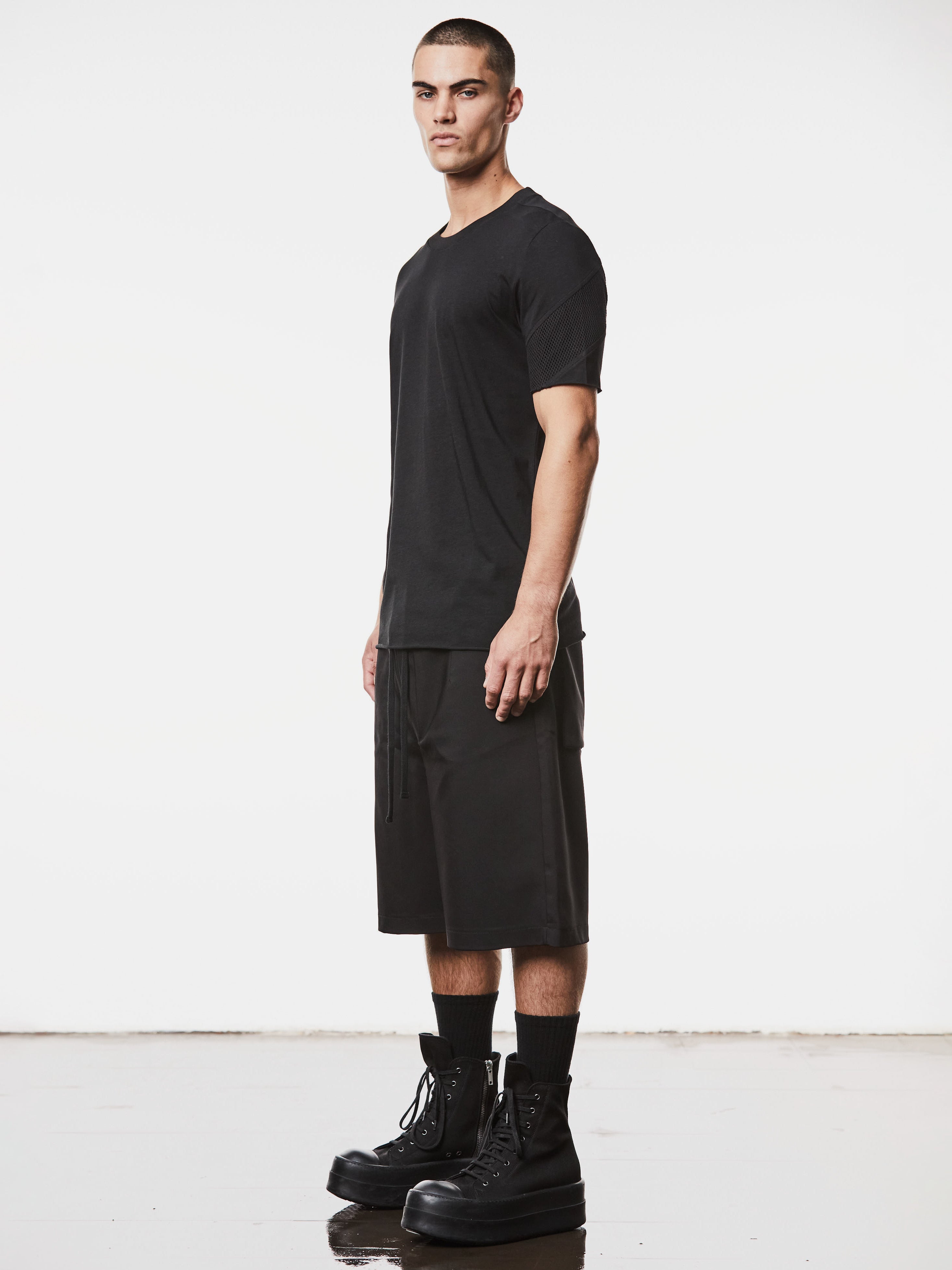 Round Neck Slim Fit Shirt - INN7