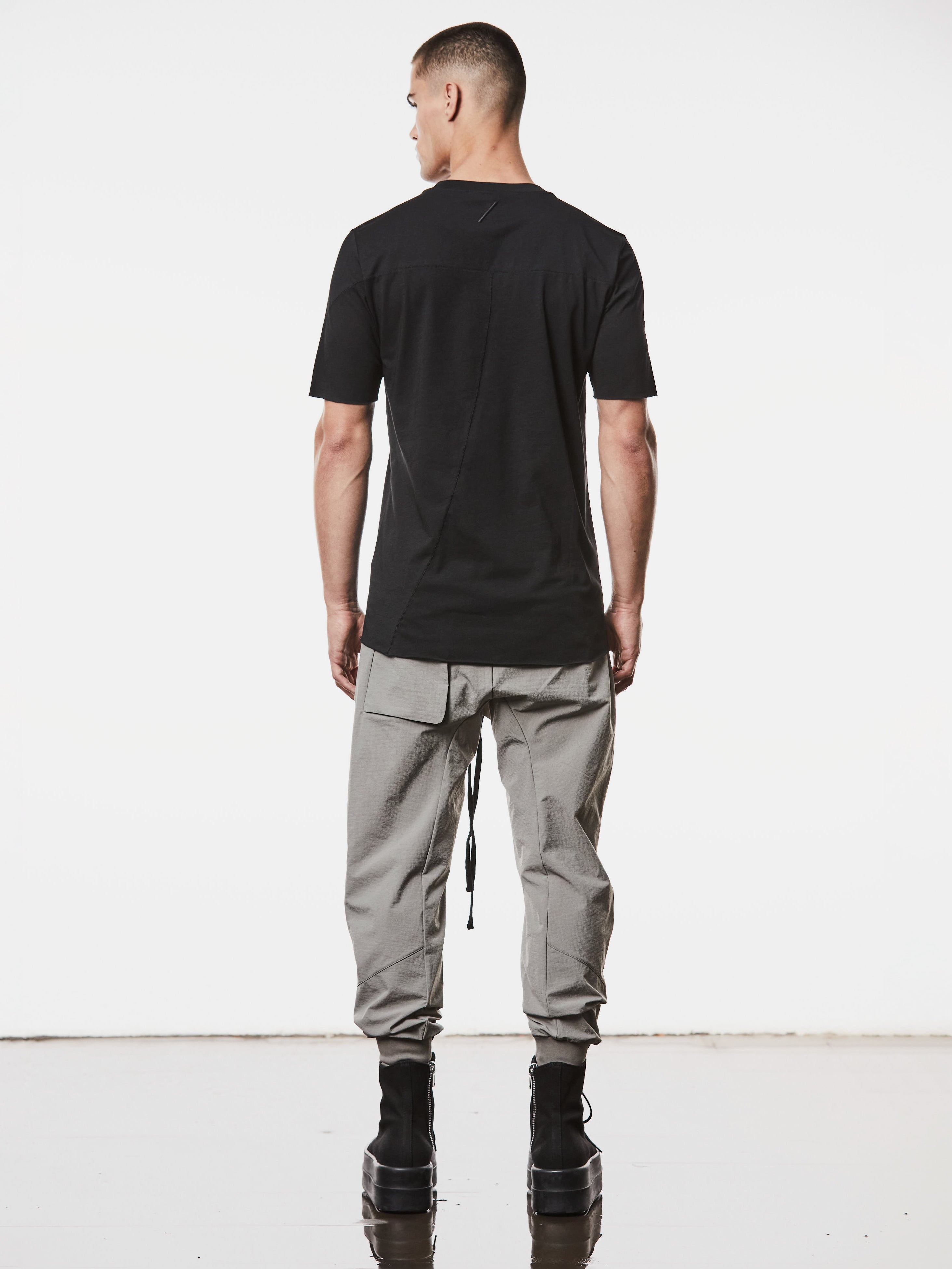 Round Neck Slim Fit Shirt - INN7