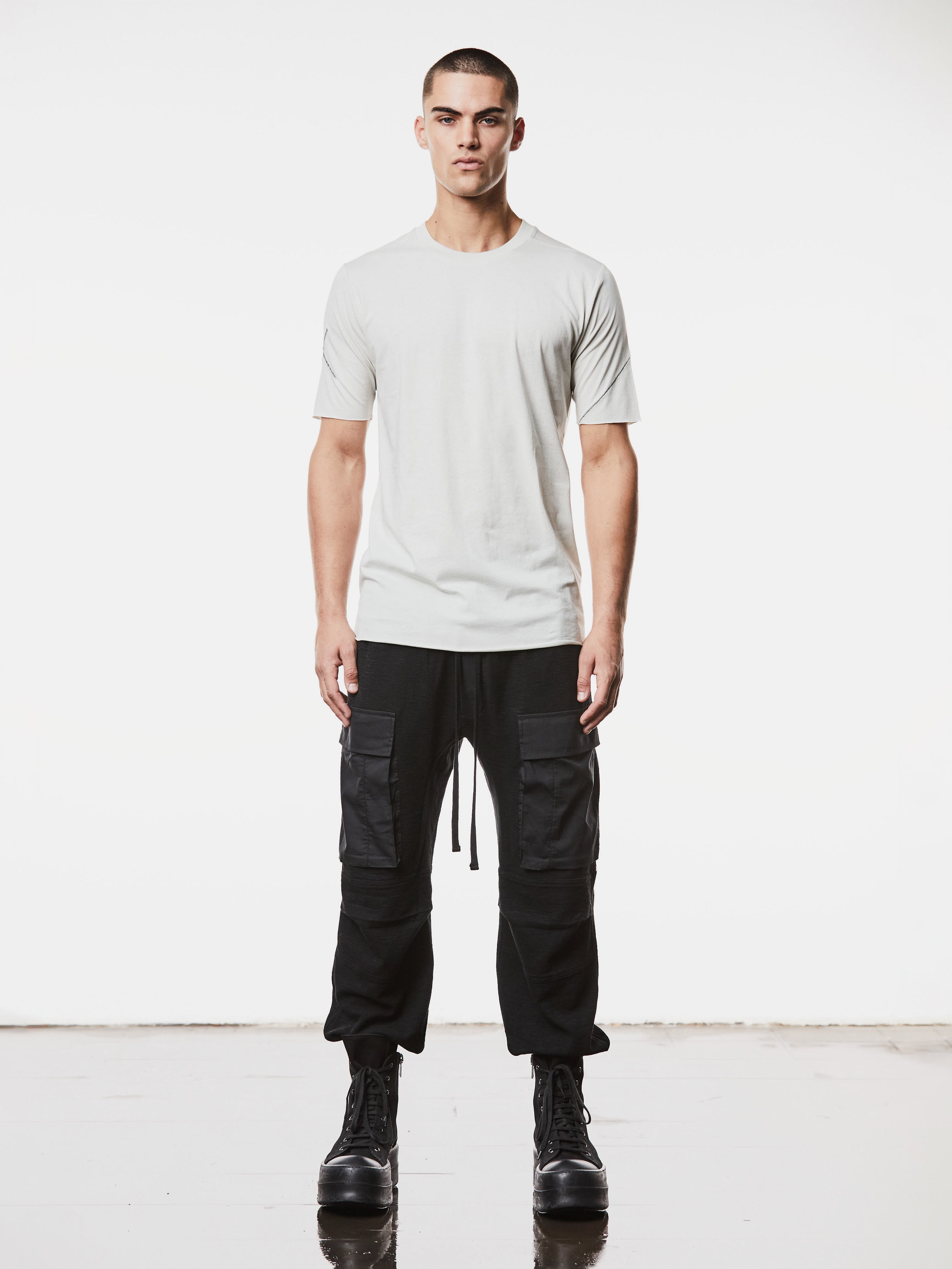 Round Neck Slim Fit Shirt - INN7