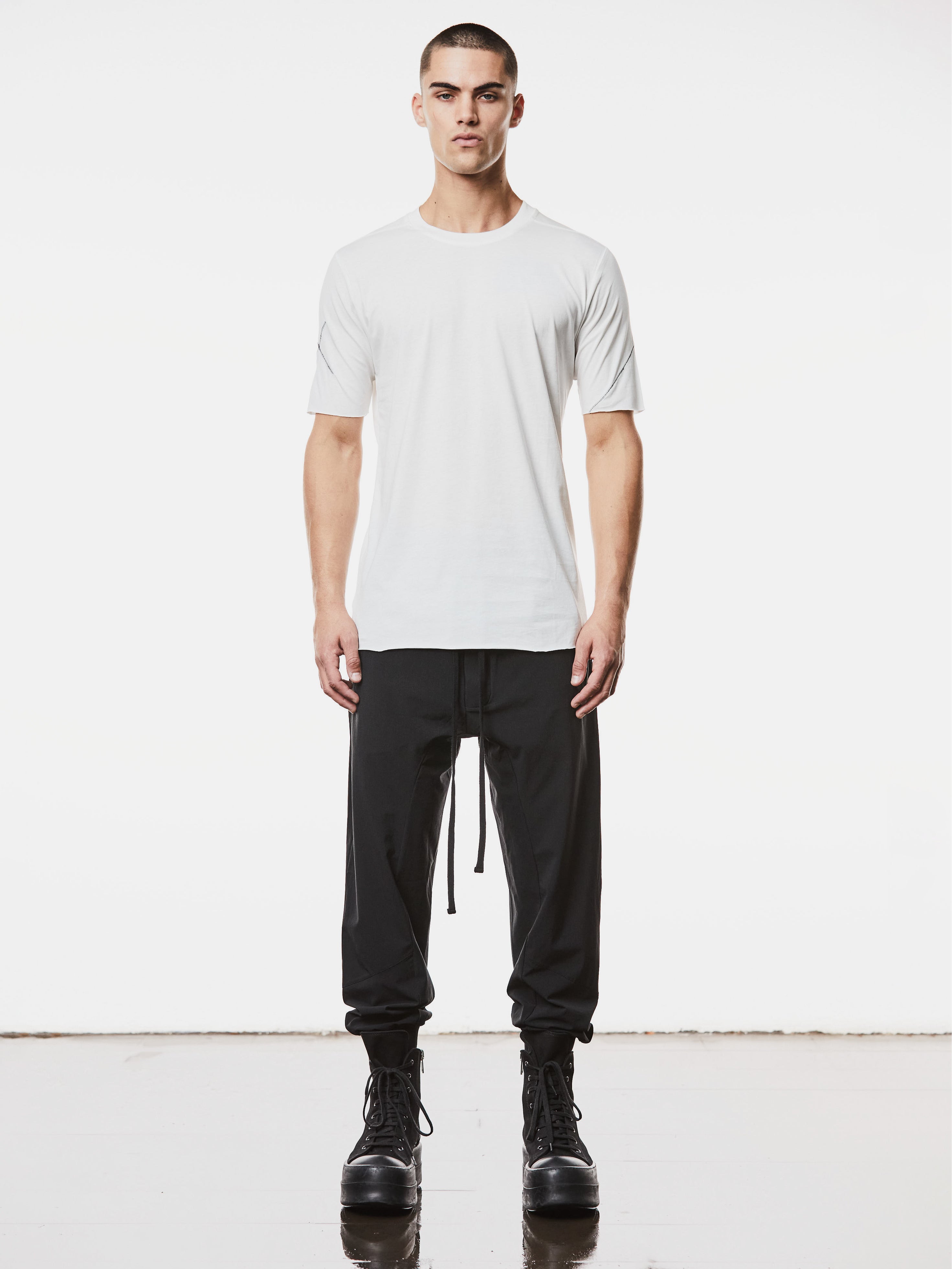 Round Neck Slim Fit Shirt - INN7