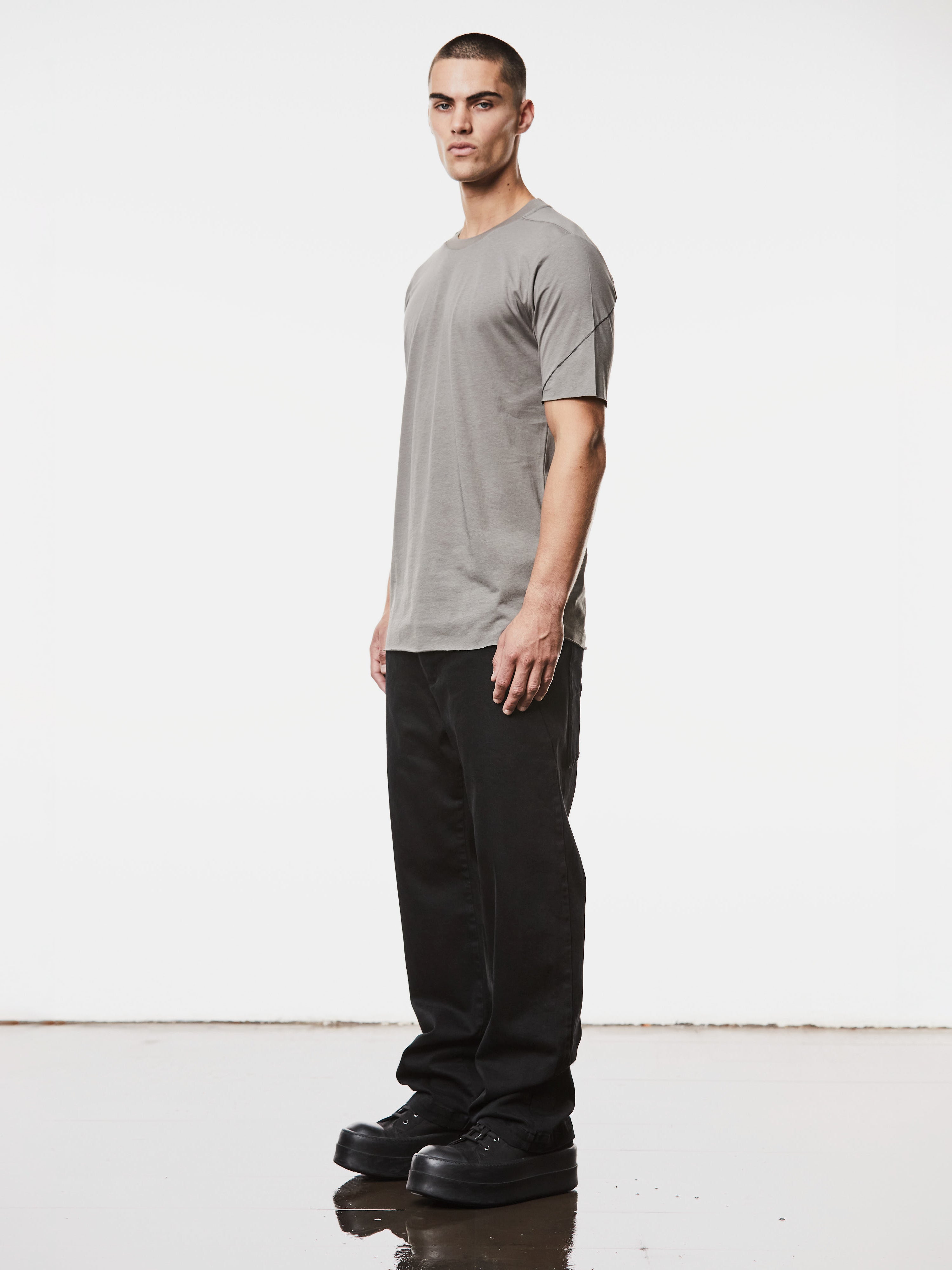 Round Neck Slim Fit Shirt - INN7