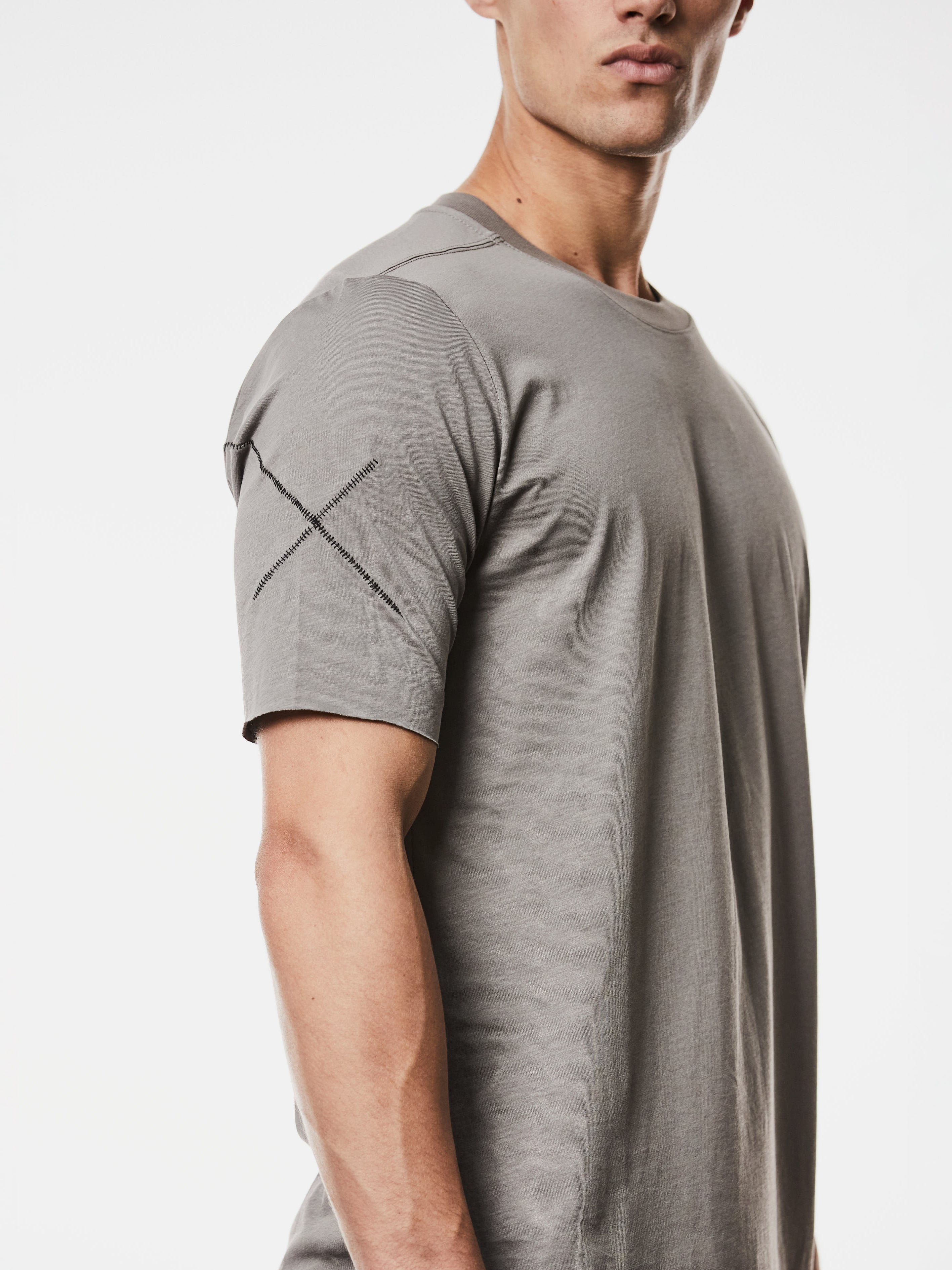 Round Neck Slim Fit Shirt - INN7