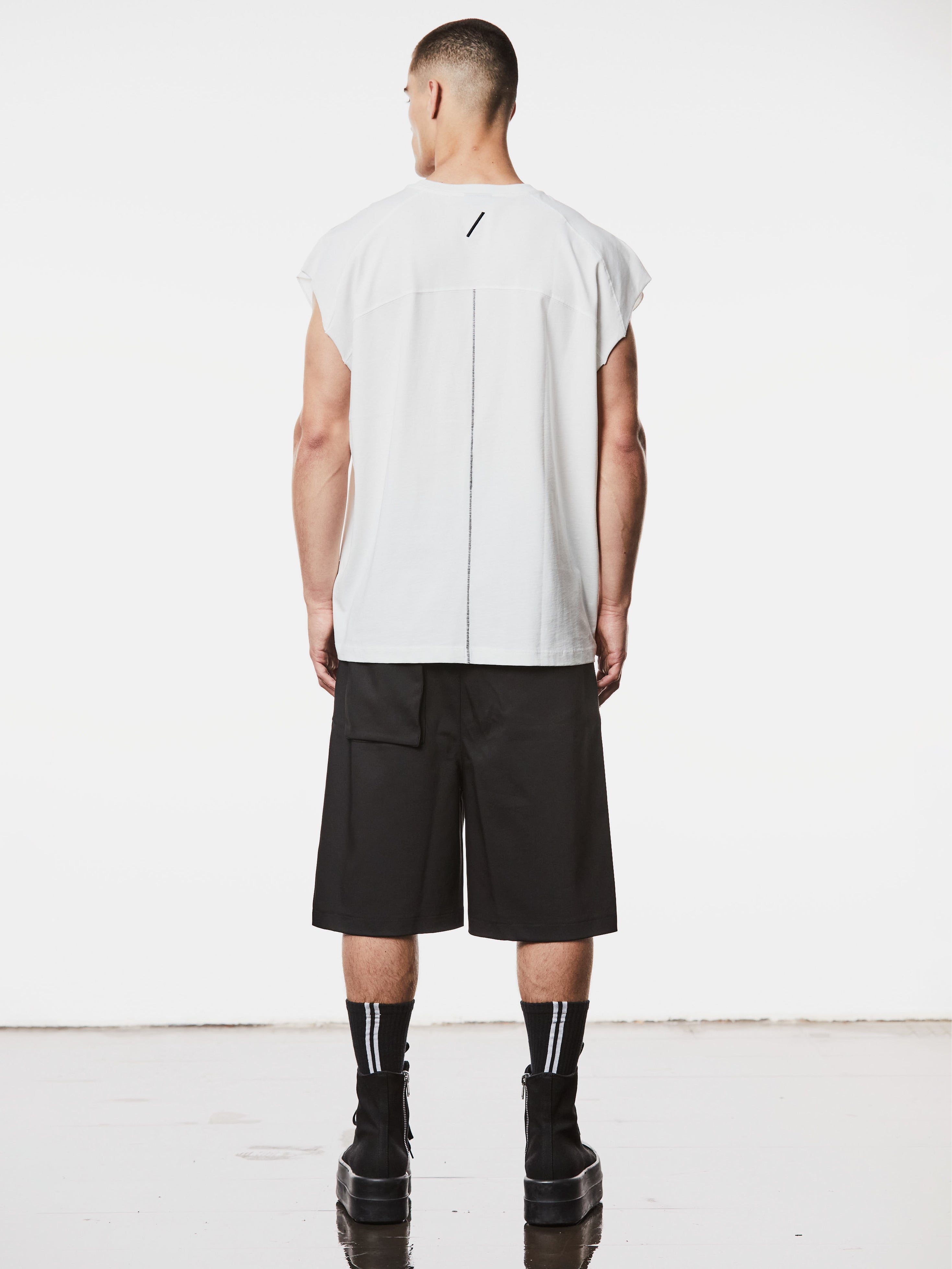 Oversized Sleeveless T-Shirt - INN7