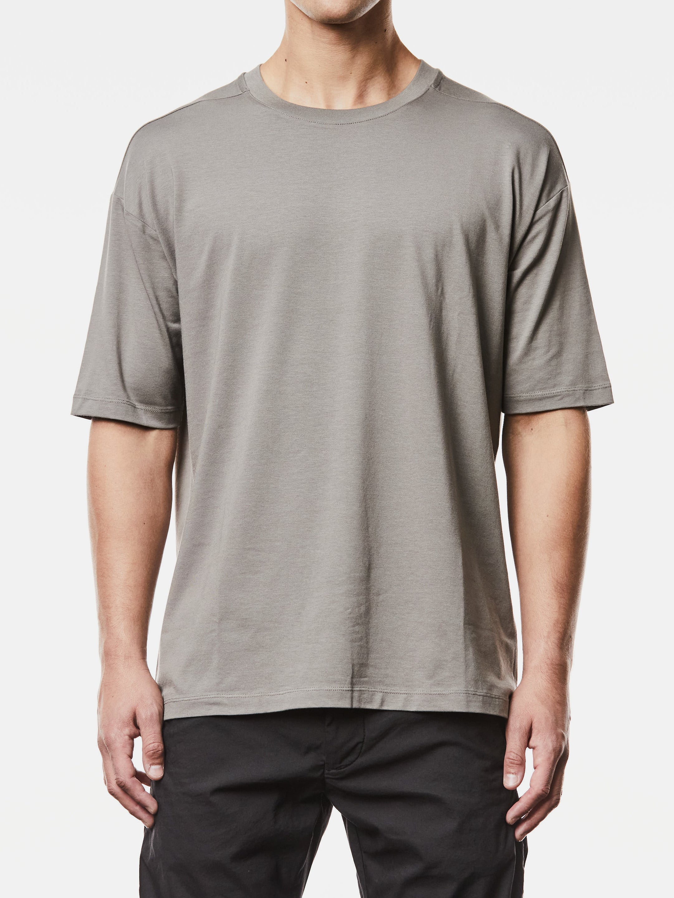 Round Neck Shirt with Embroidered Slash Detail - INN7