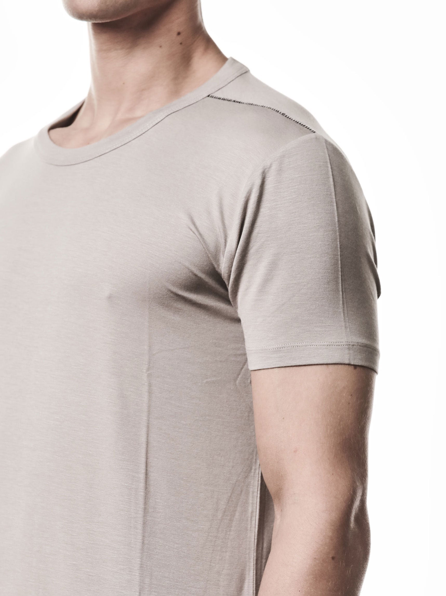 Signature Stitch Slim T-Shirt - INN7