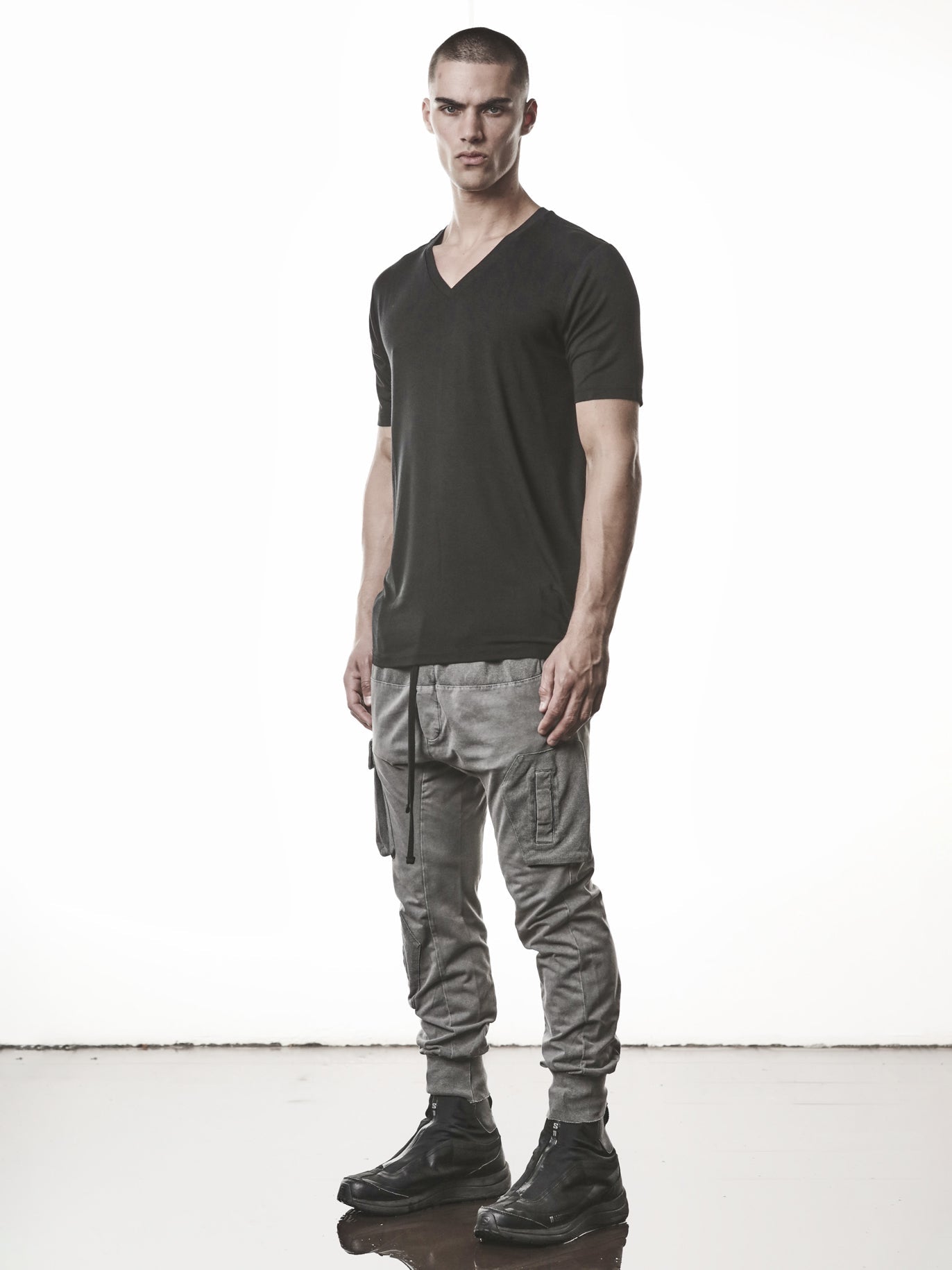 Silk Blend V-Neck T-Shirt - INN7