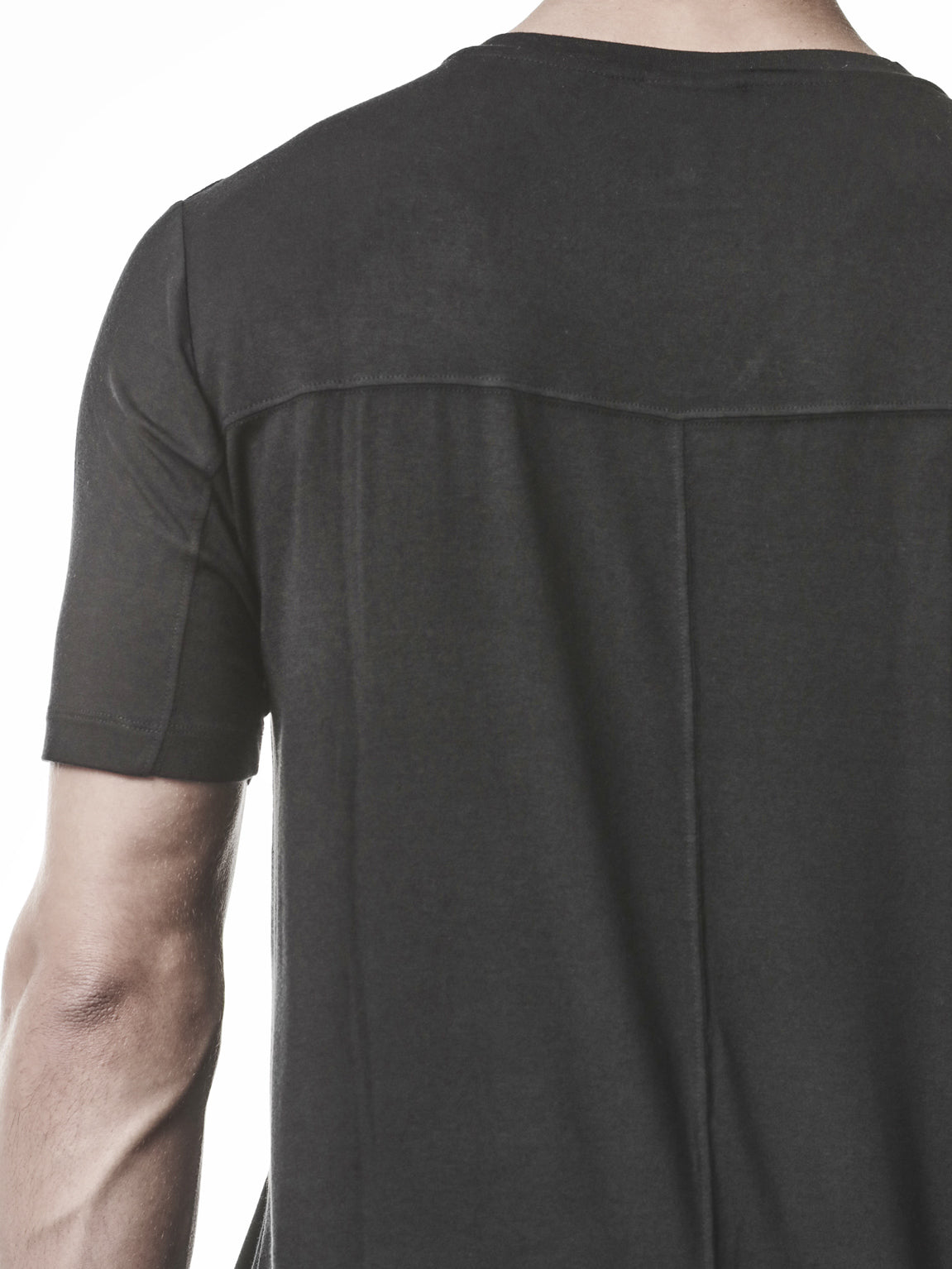 Silk Blend V-Neck T-Shirt - INN7