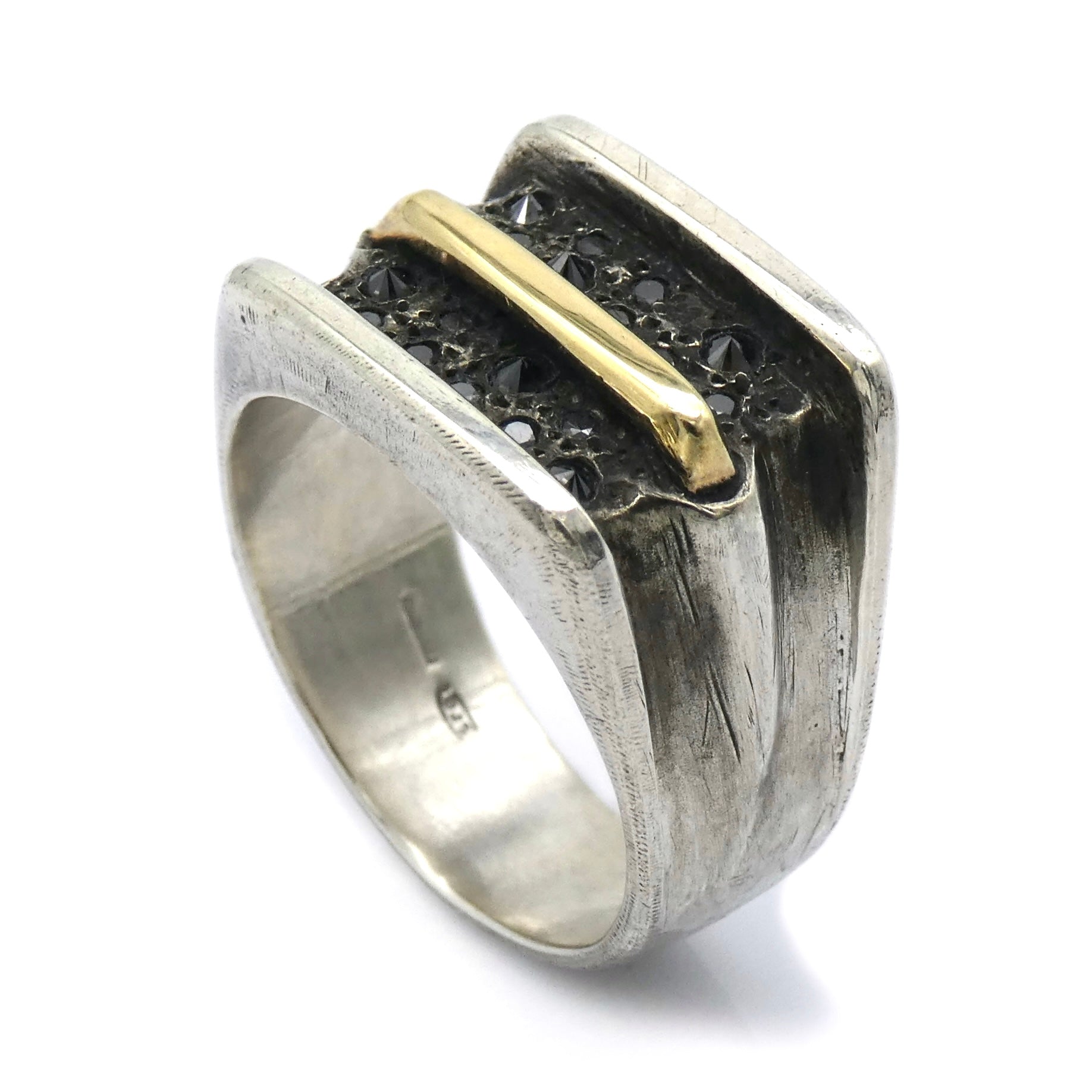 Equip ring — Enri Mars