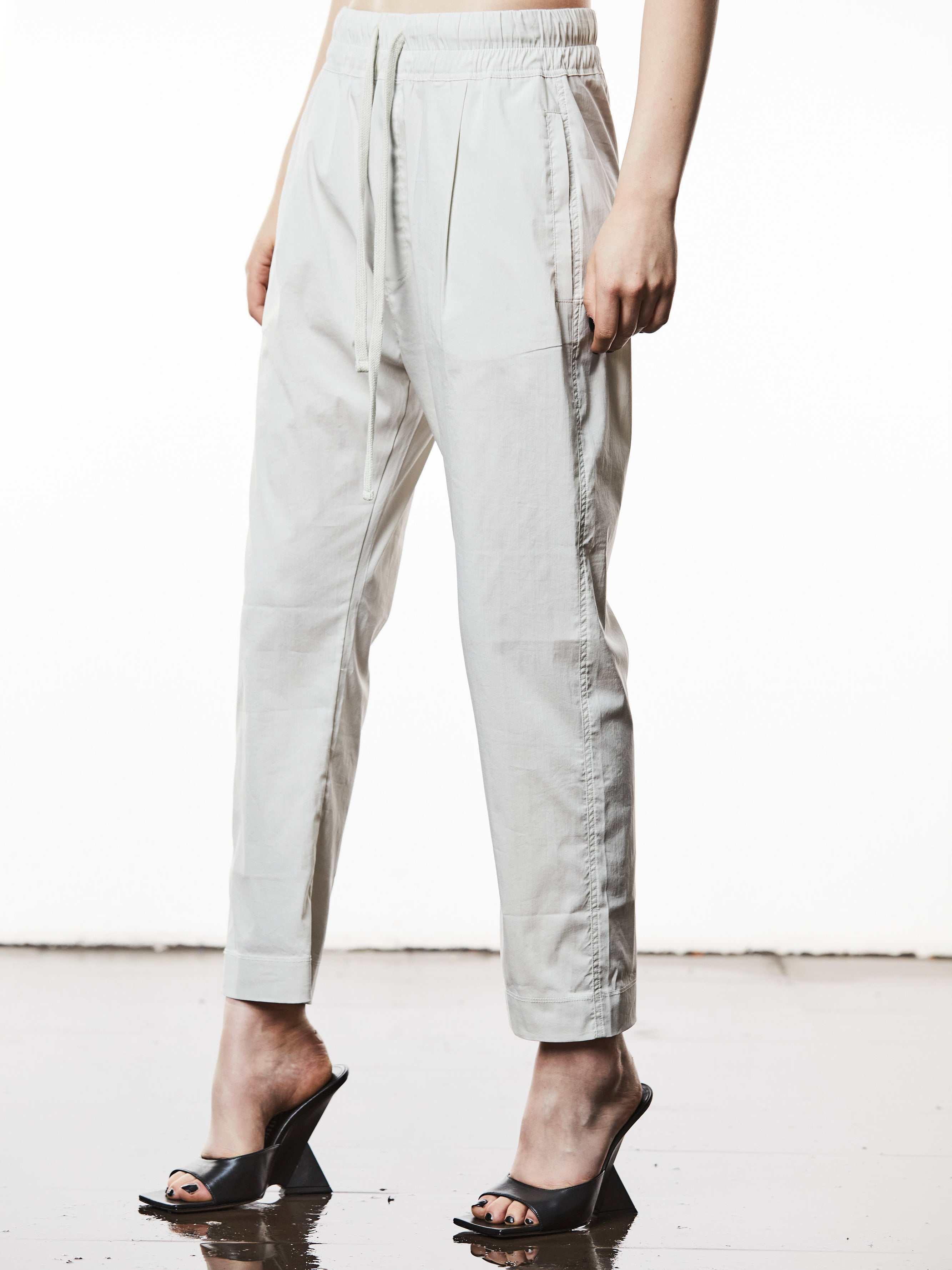 Woven Dropped Crotch Trousers - INN7