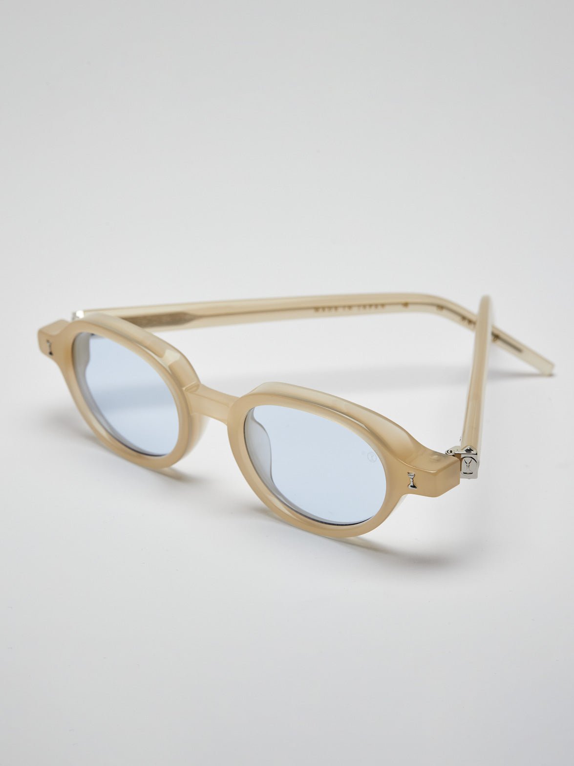 CJ – Crystal Sand - by ARTUS