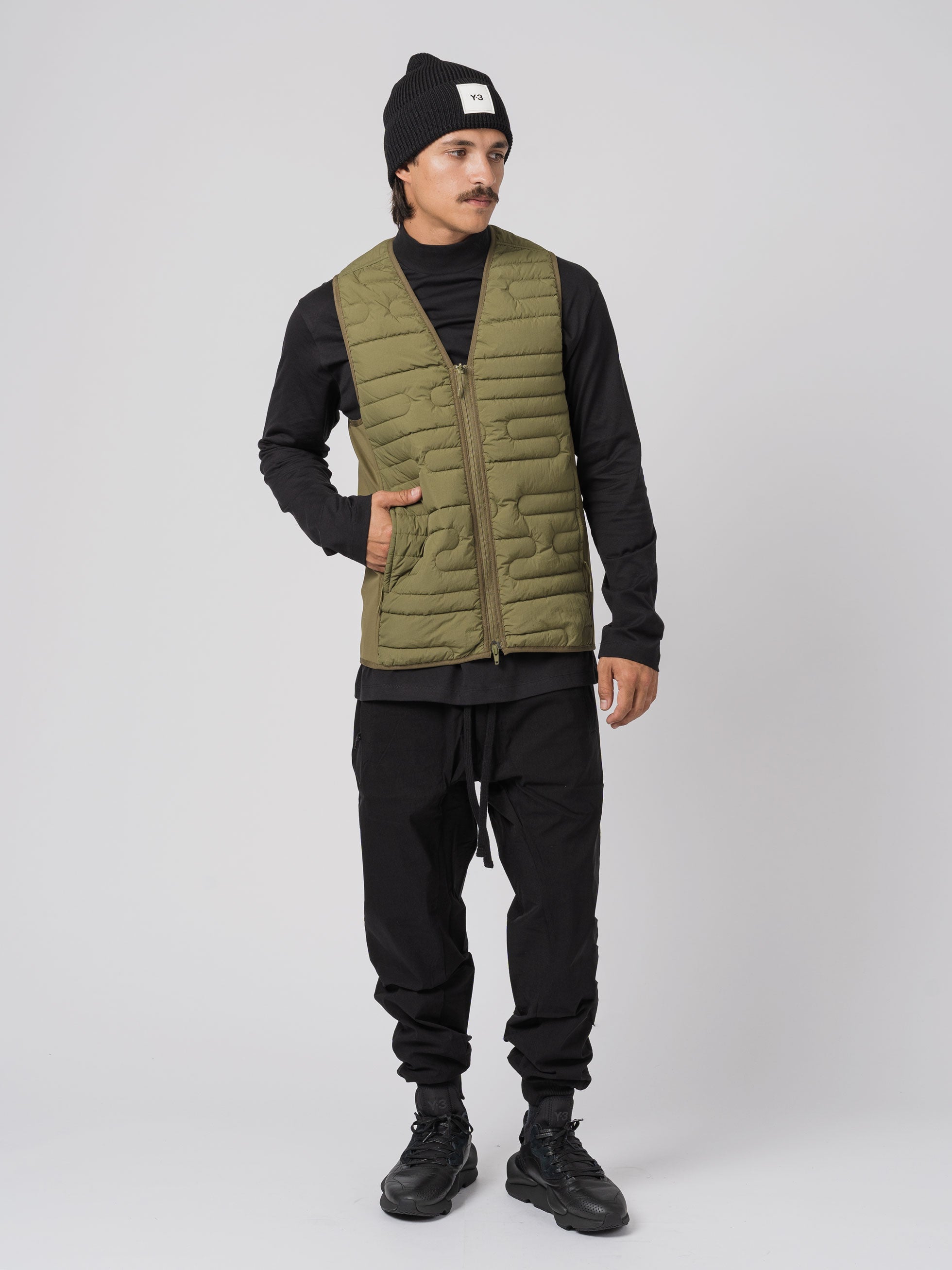 VEST - INN7