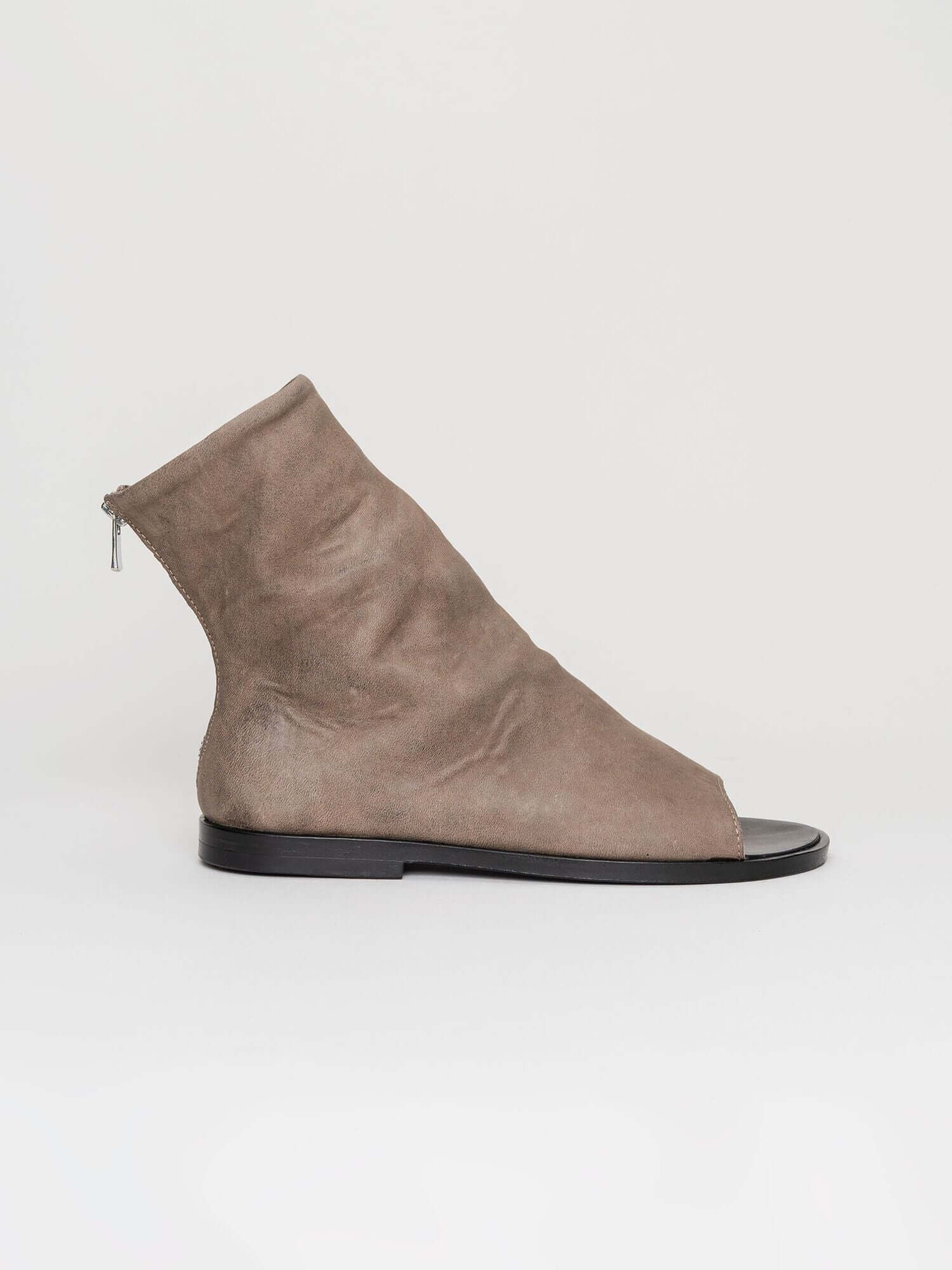 The Last Conspiracy Lynn - INN7