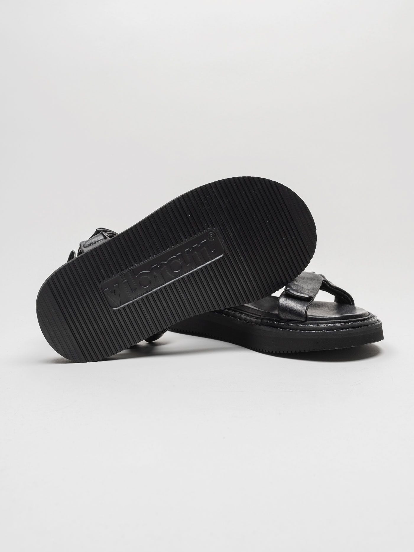 SHOES - INN7