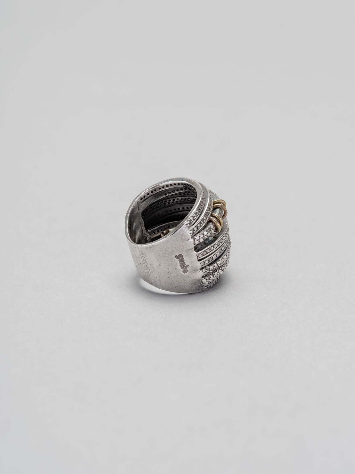 RING - INN7