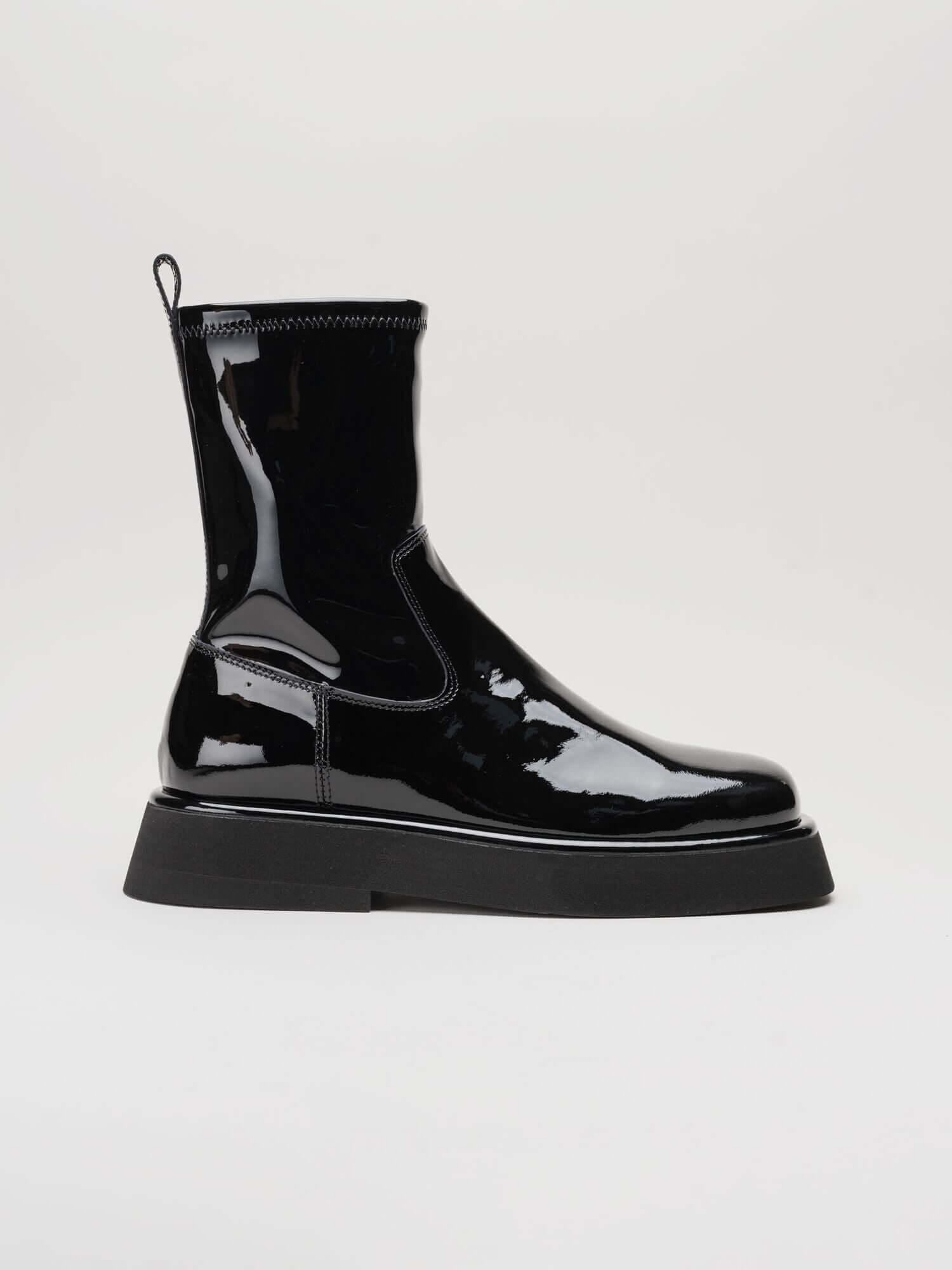 Boots - INN7