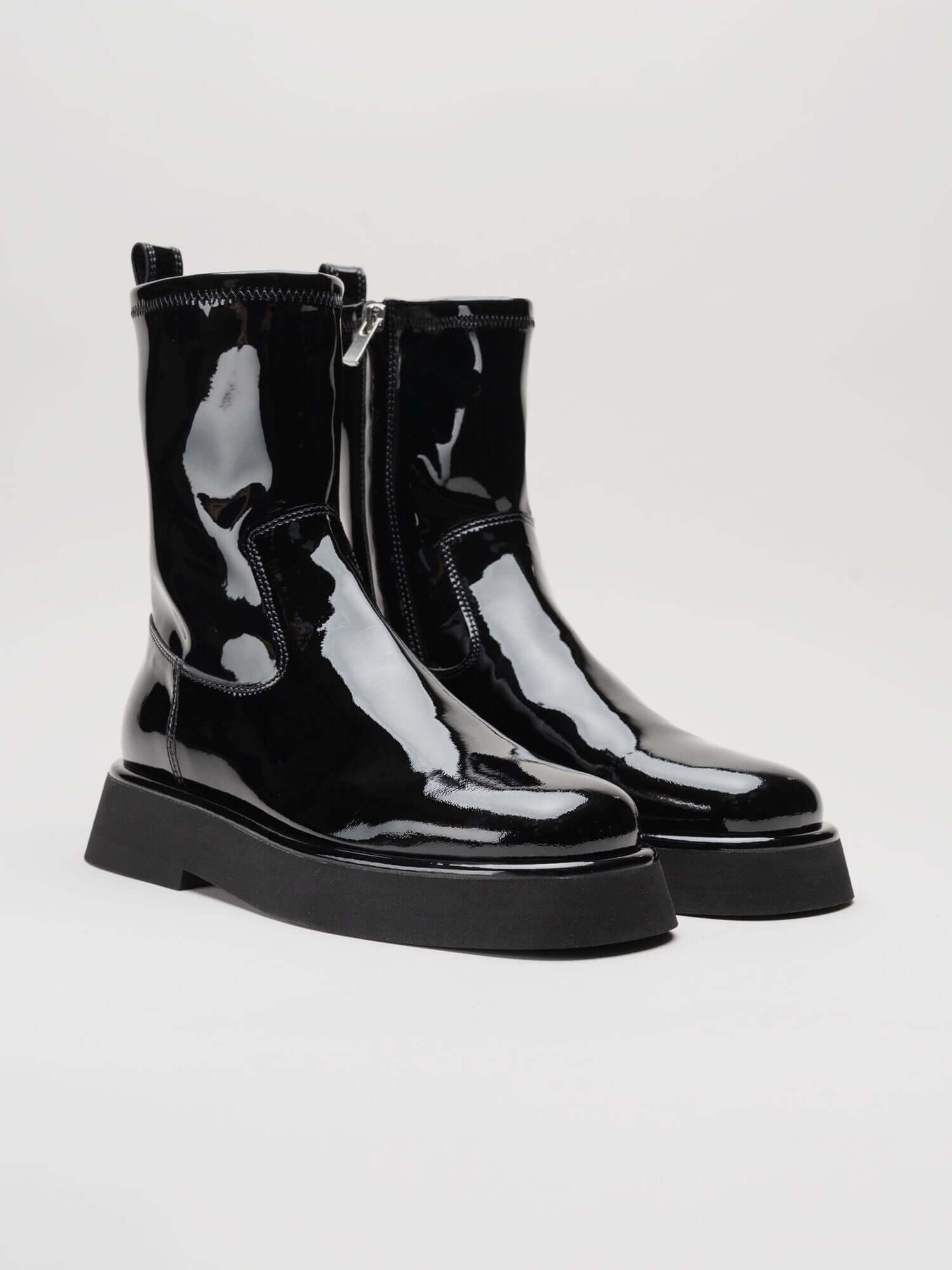 Boots - INN7