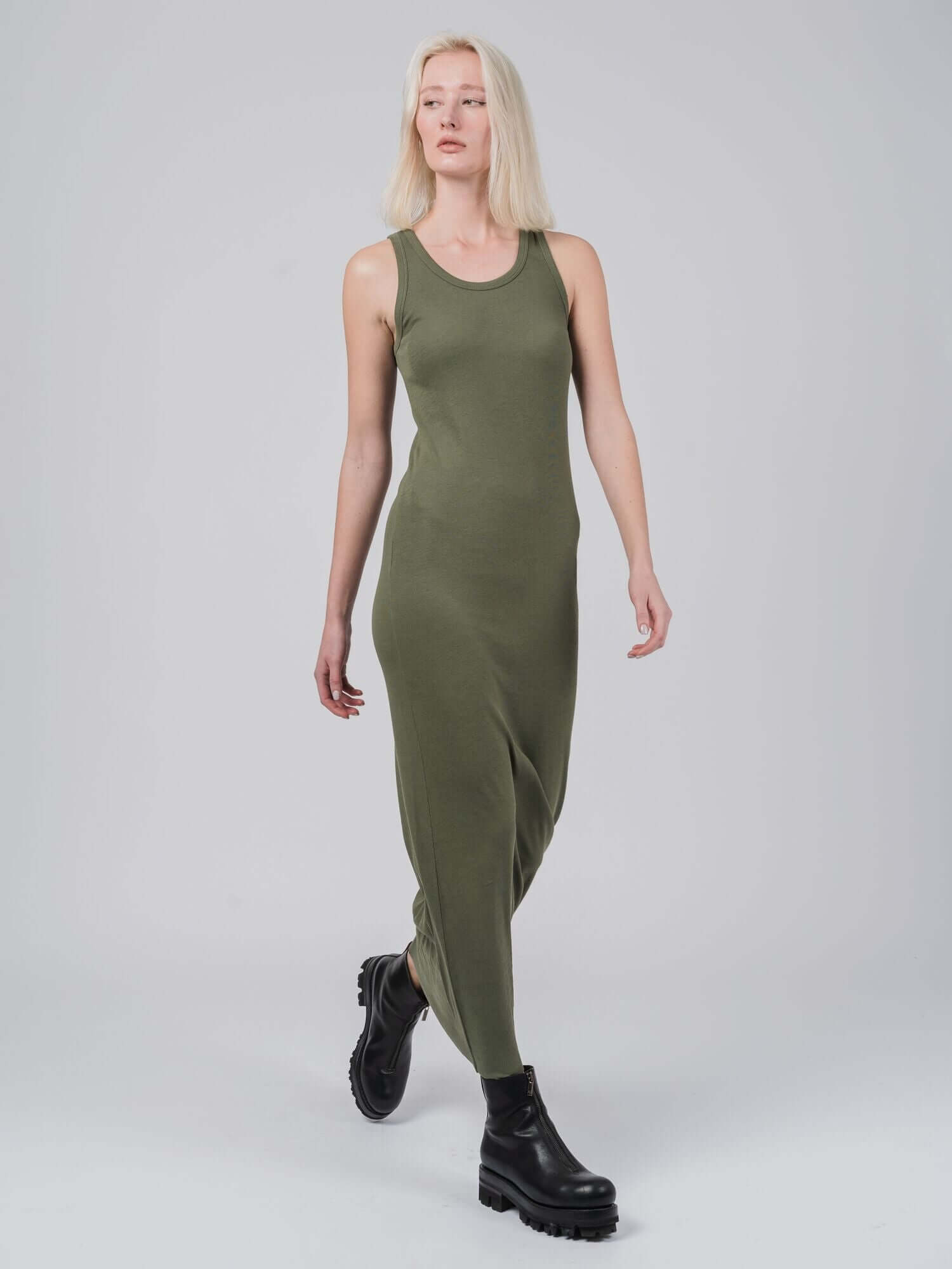 DRESS - INN7