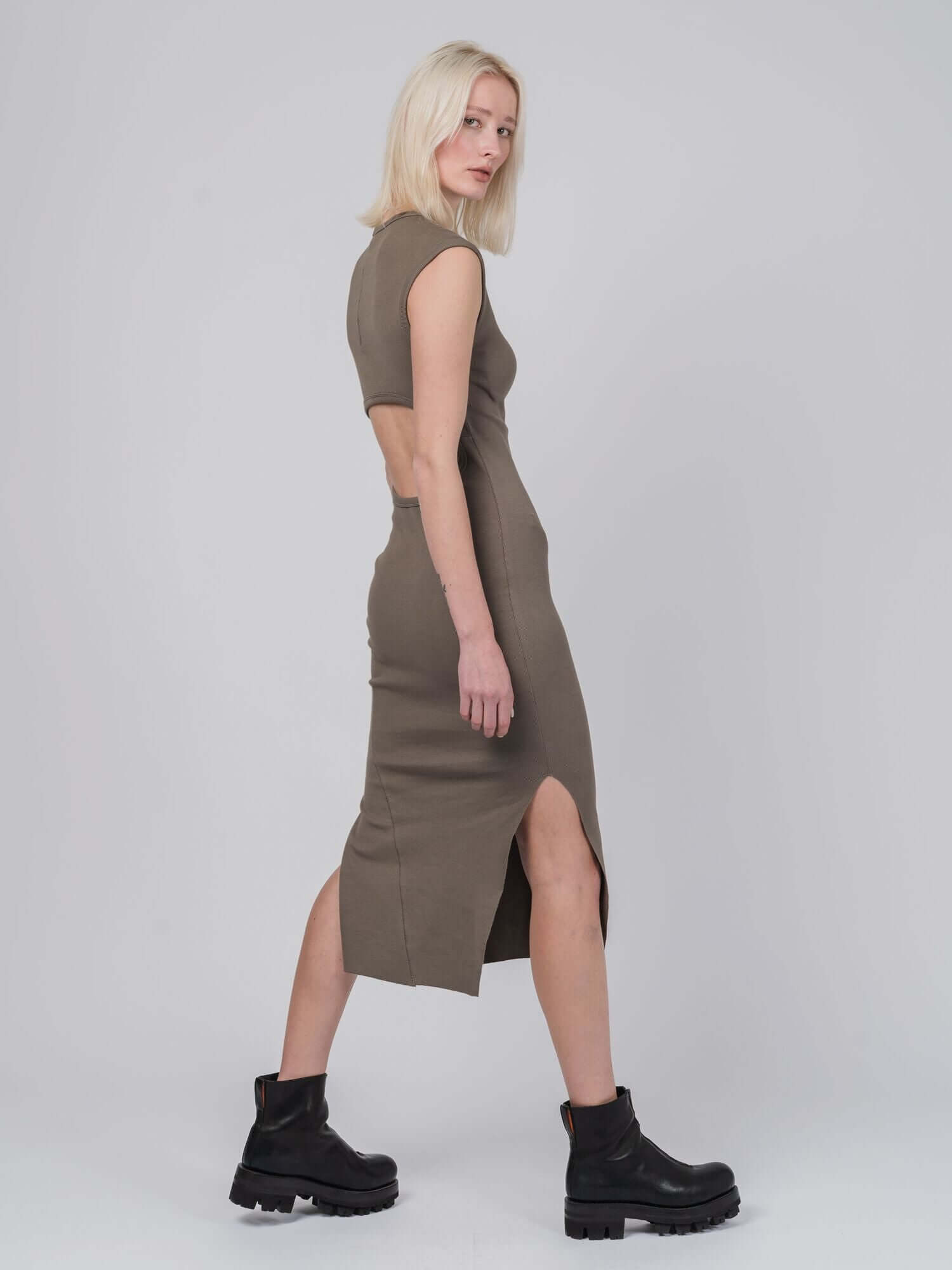 DRESS - INN7