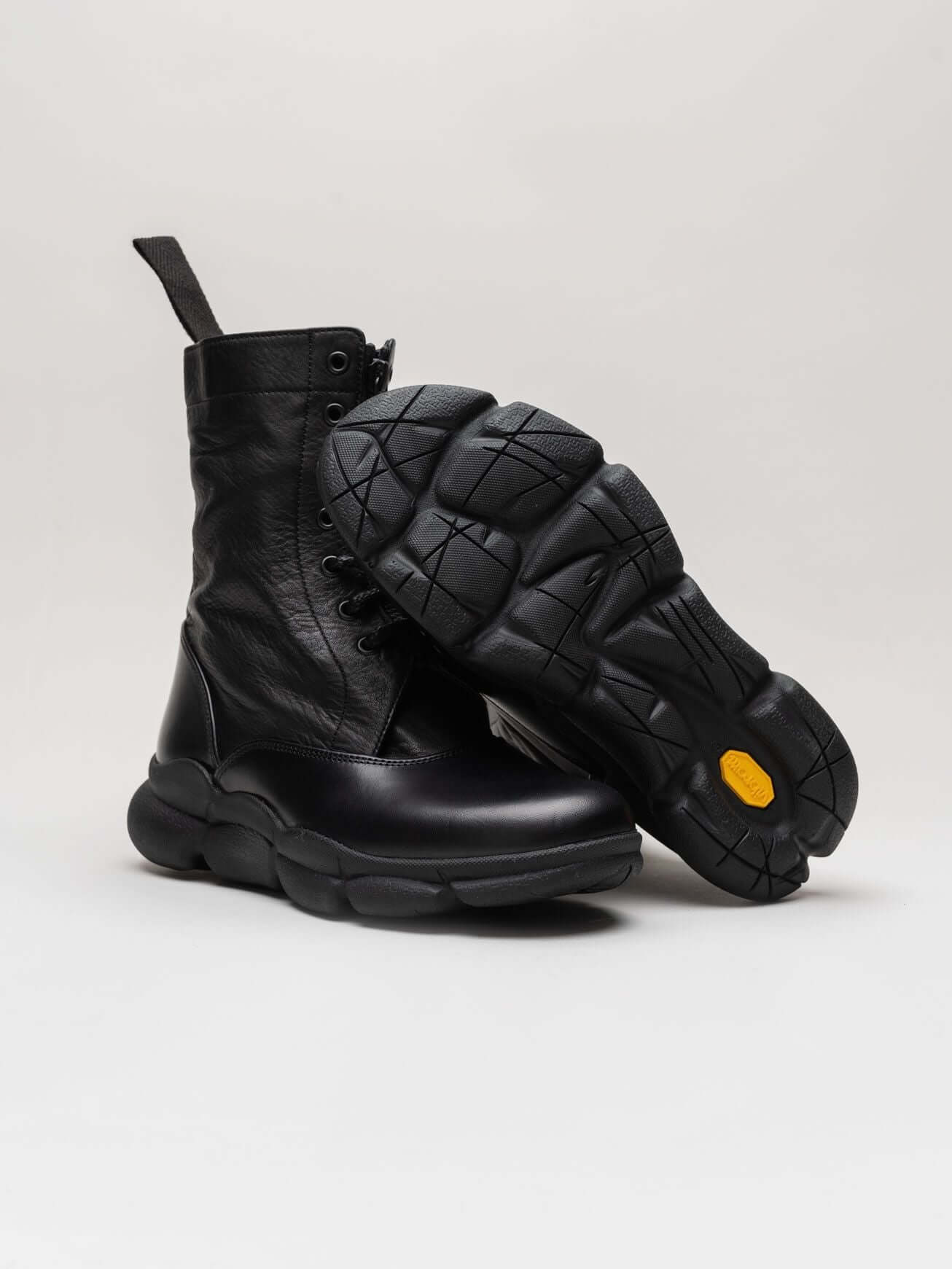 BOOTS - INN7