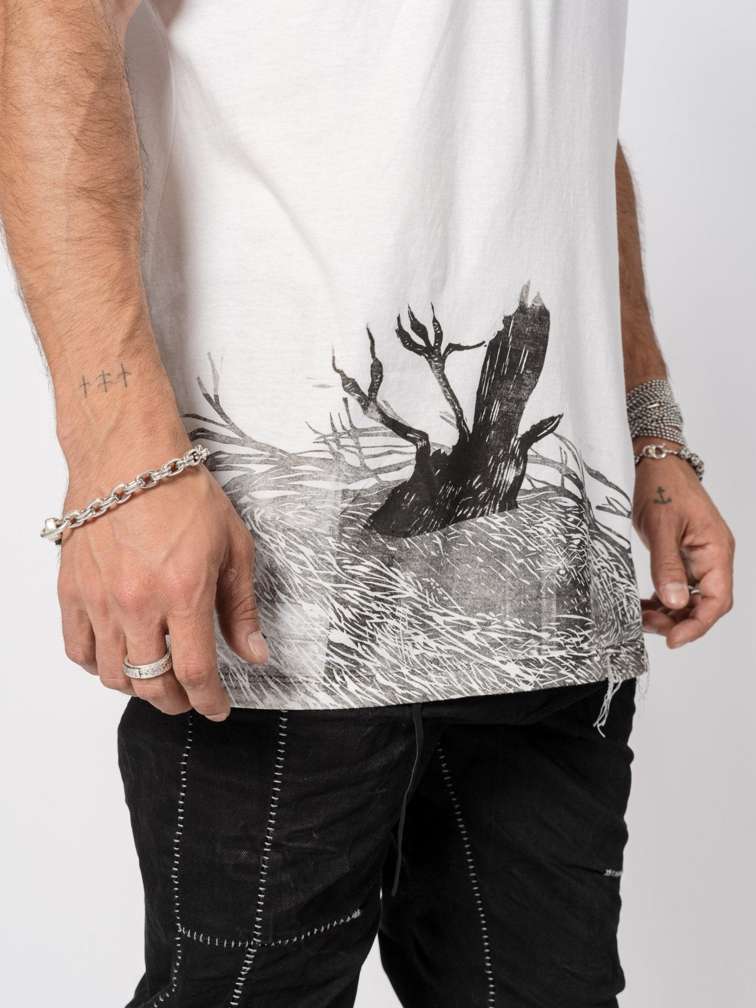 Handmade Stamp Graphic Tee - by MD75