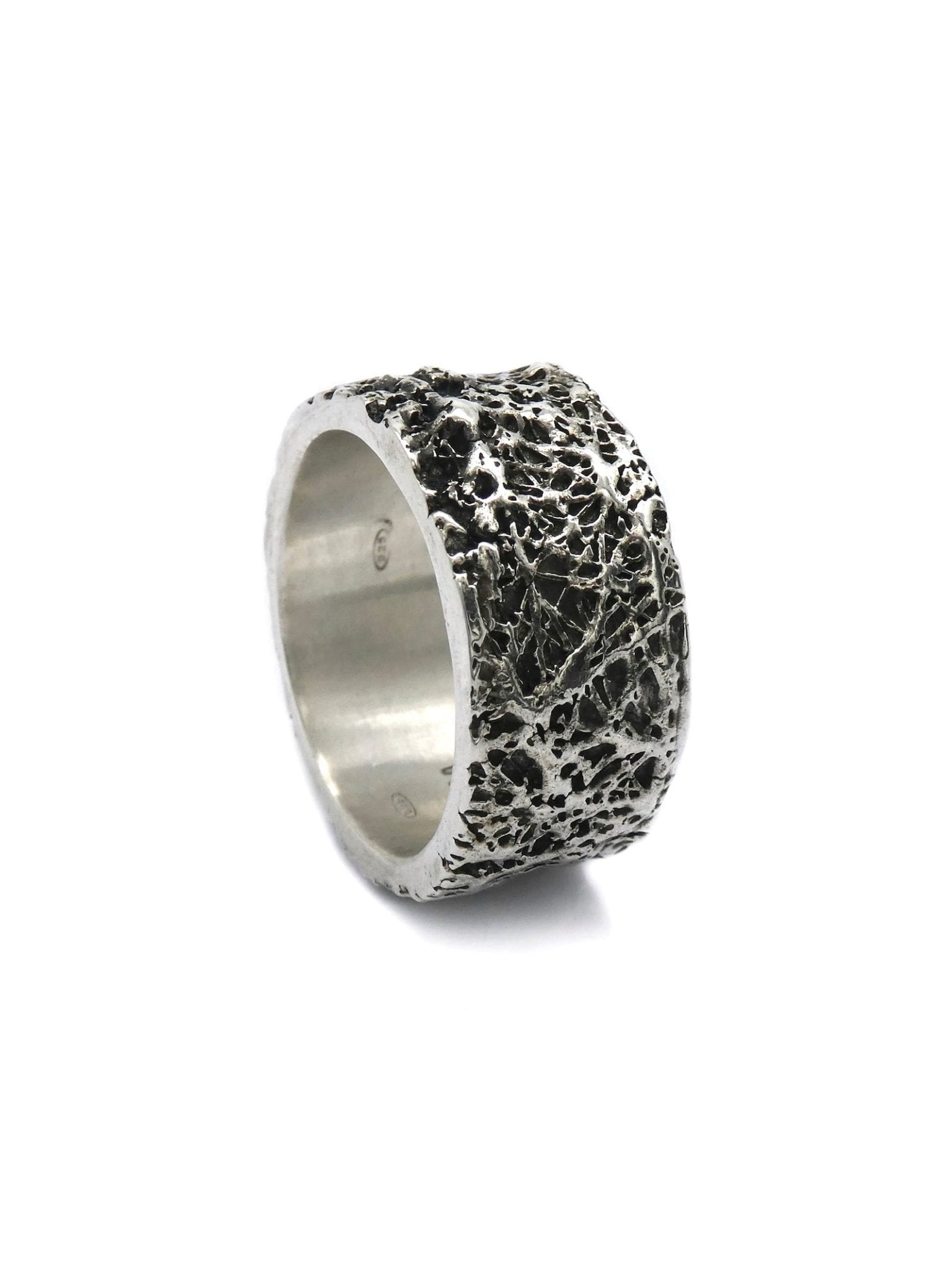 Lava-Texture Wide Ring - INN7