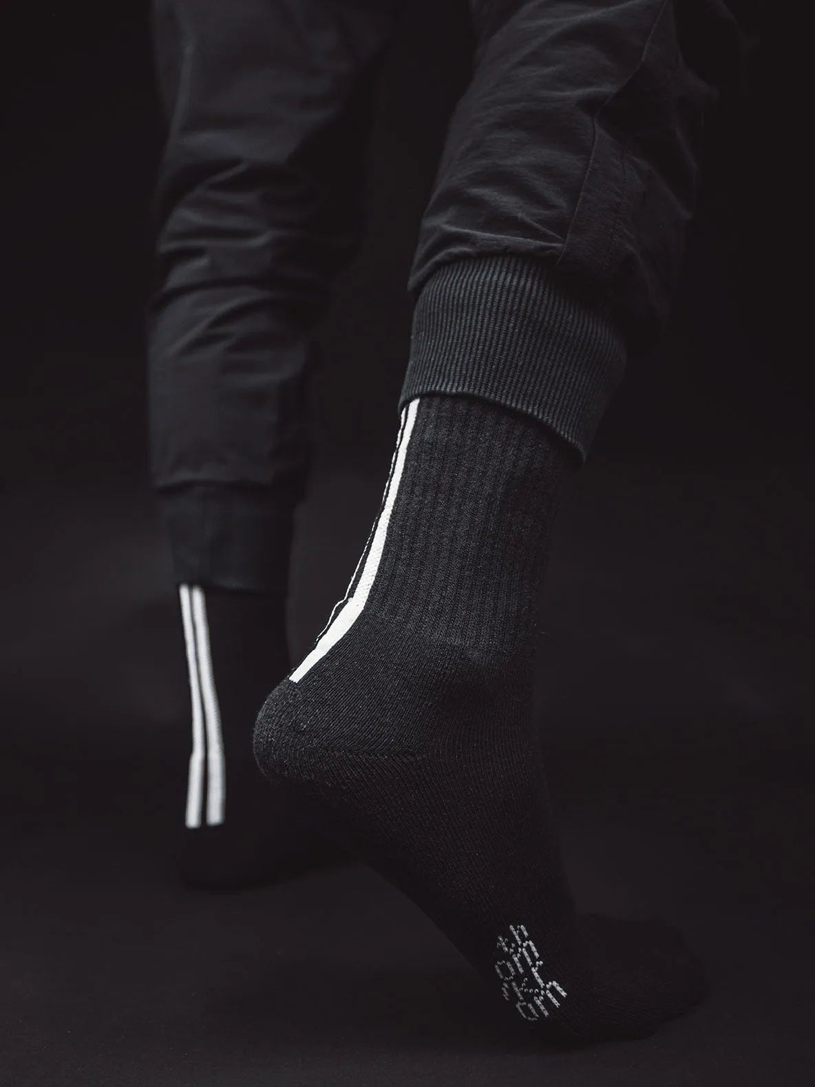 Middle high socks - by THOM KROM