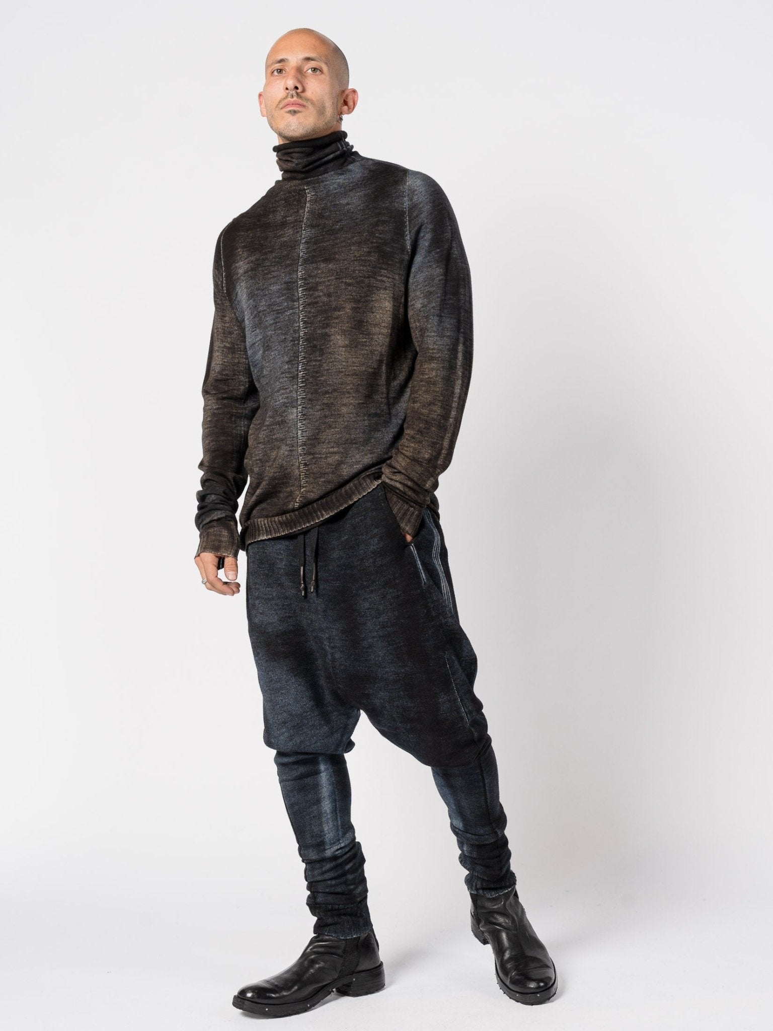 Spray - Finished Light Wool Turtleneck - by MD75