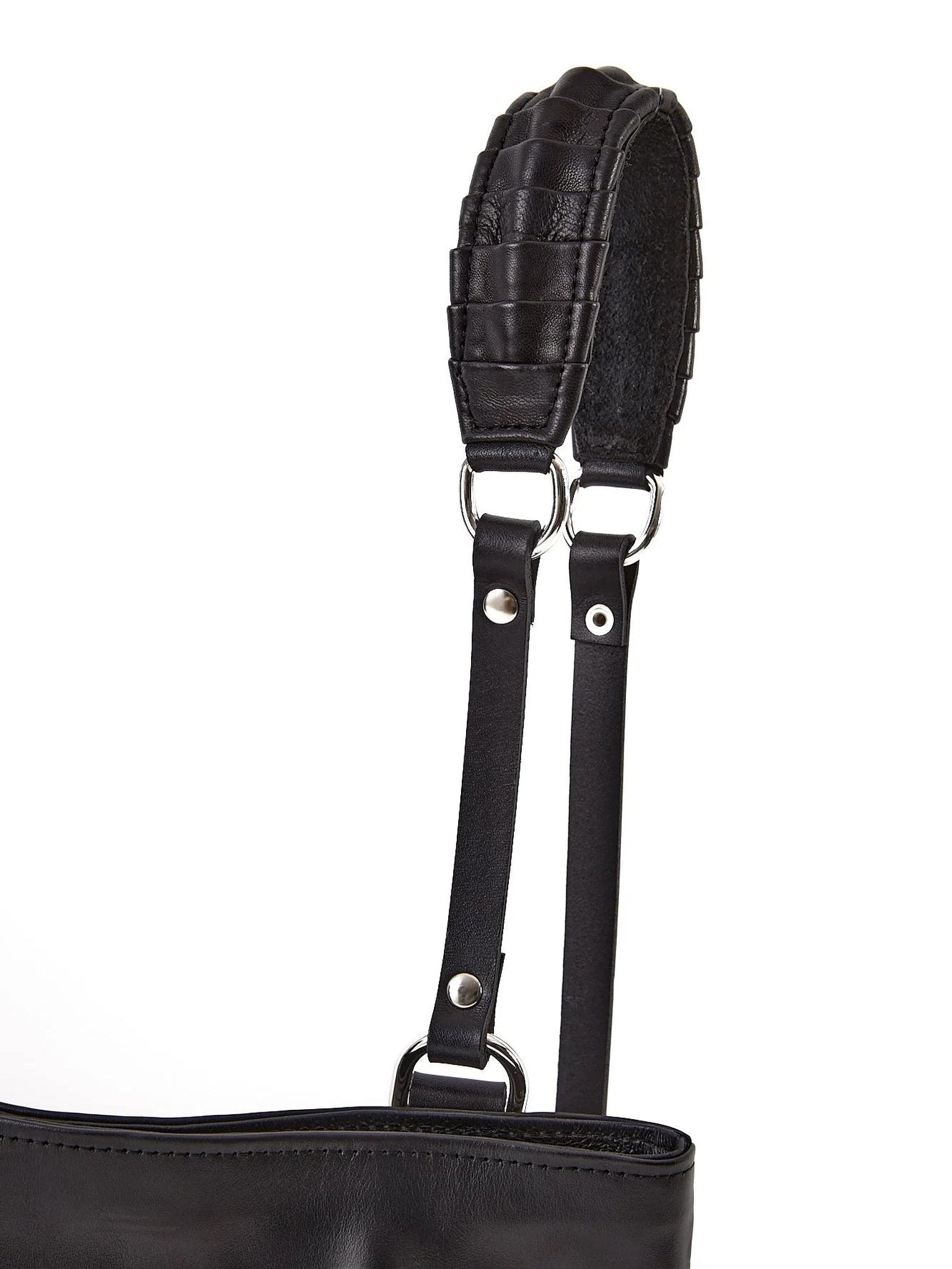 NOAM Leather Utility Backpack – padded shoulder strap detail