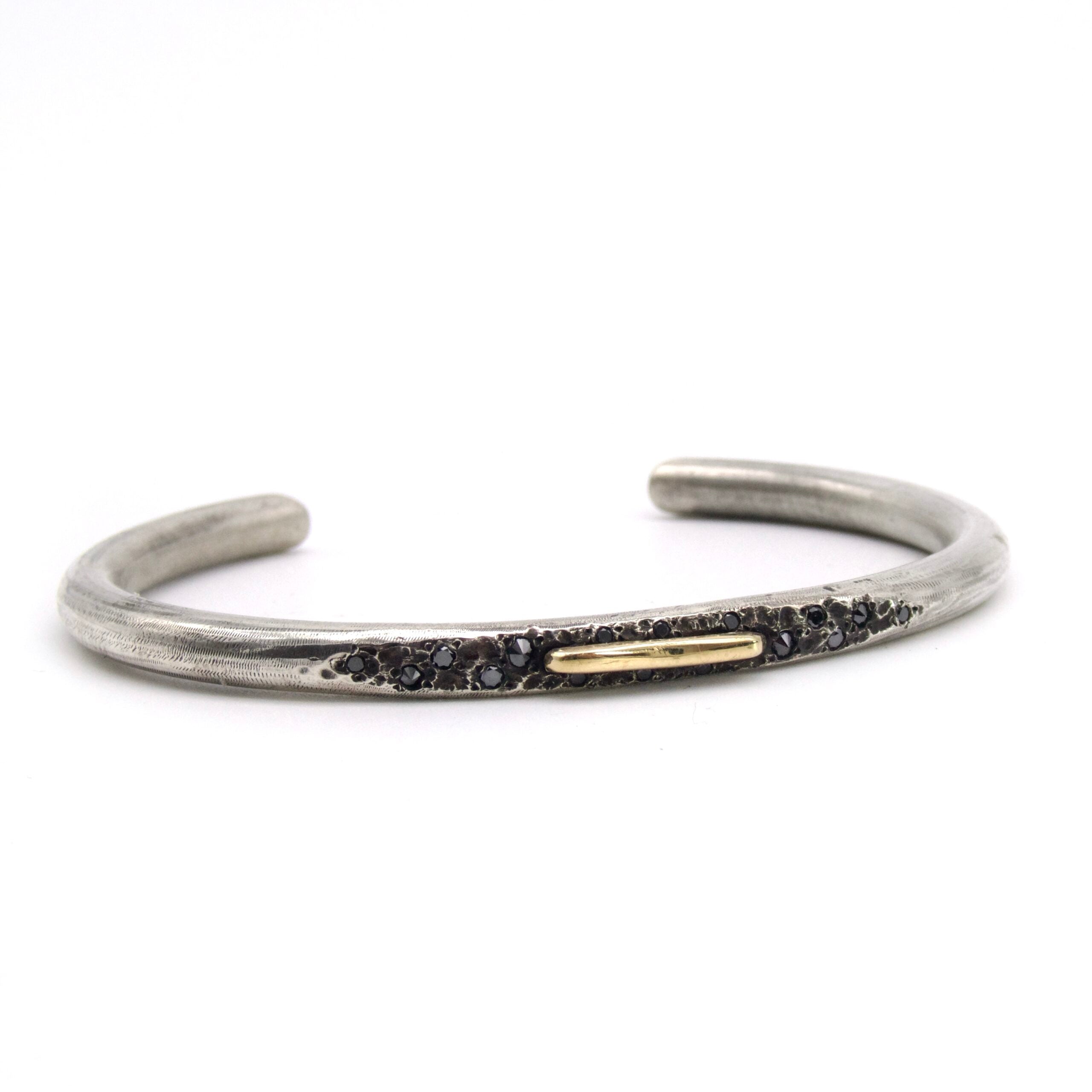 Equip cuff — Enri Mars