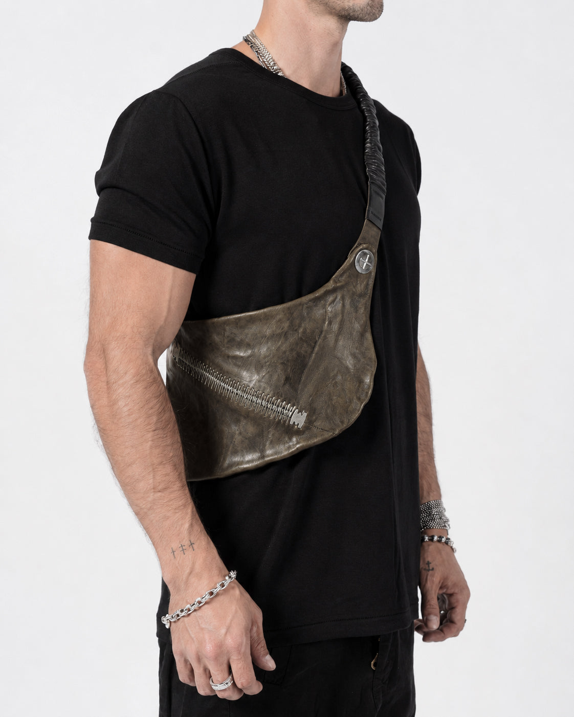 Passager Leather Pouch