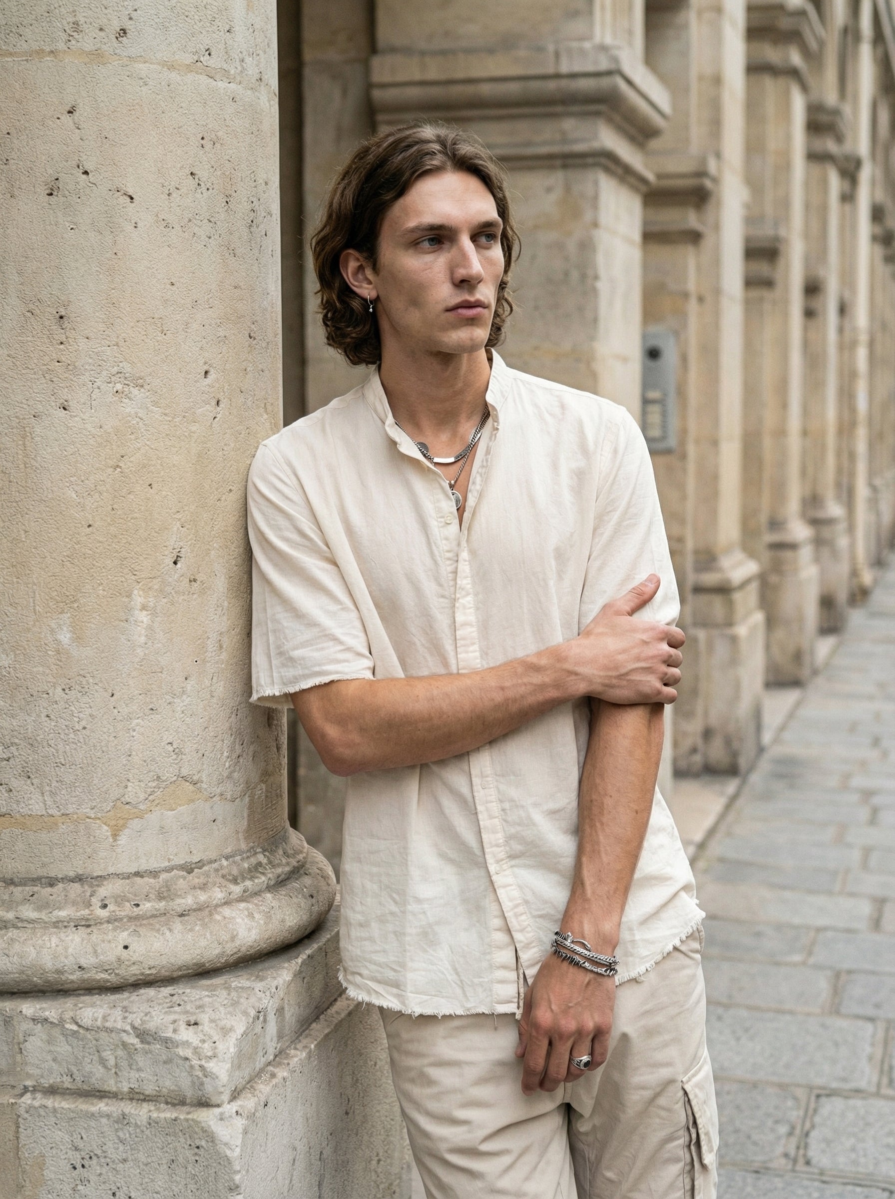 DAUB - COTTON SHIRT - Editorial - Leaning Pose