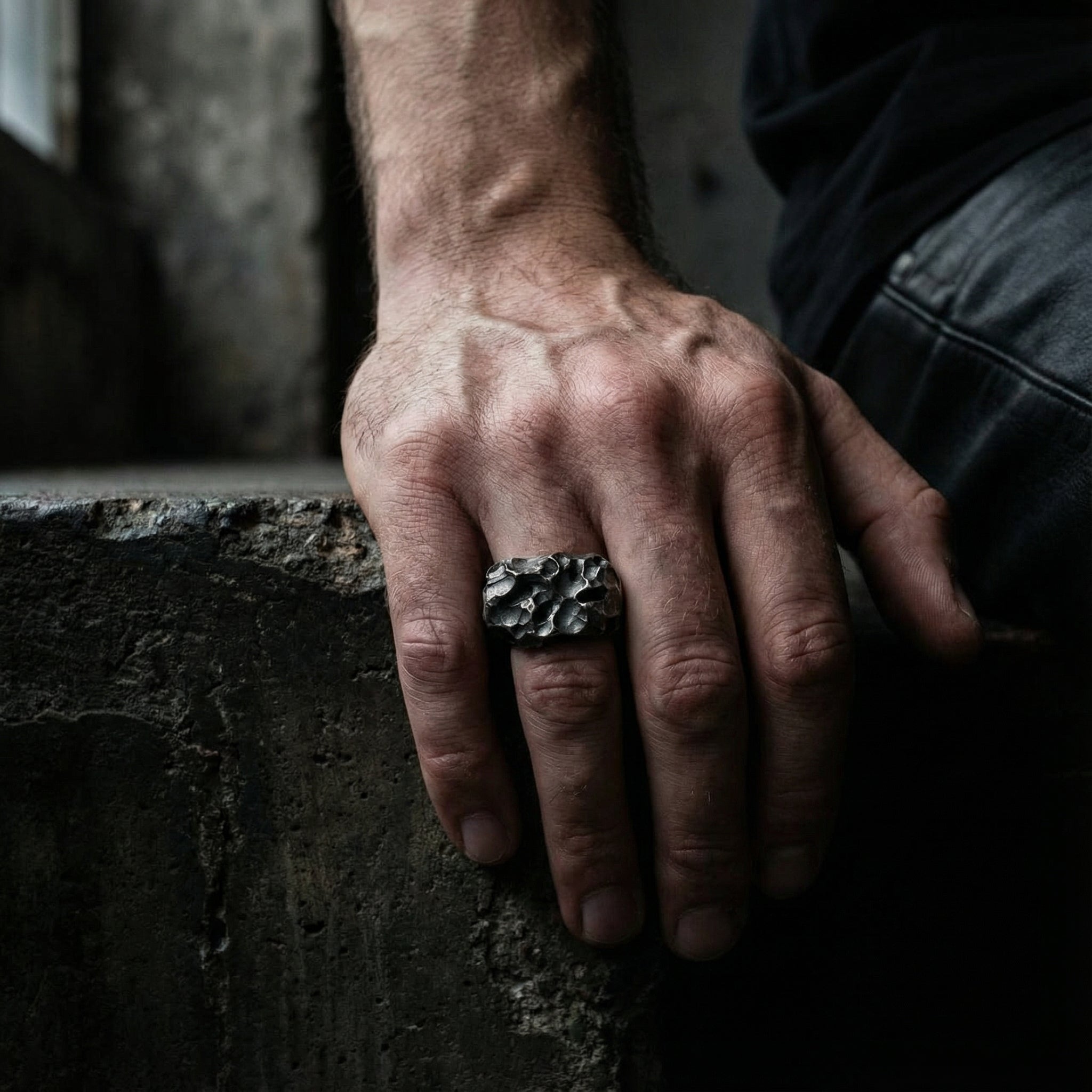 CEDAR - Sculpted Silver Ring - Male Hand - Raw