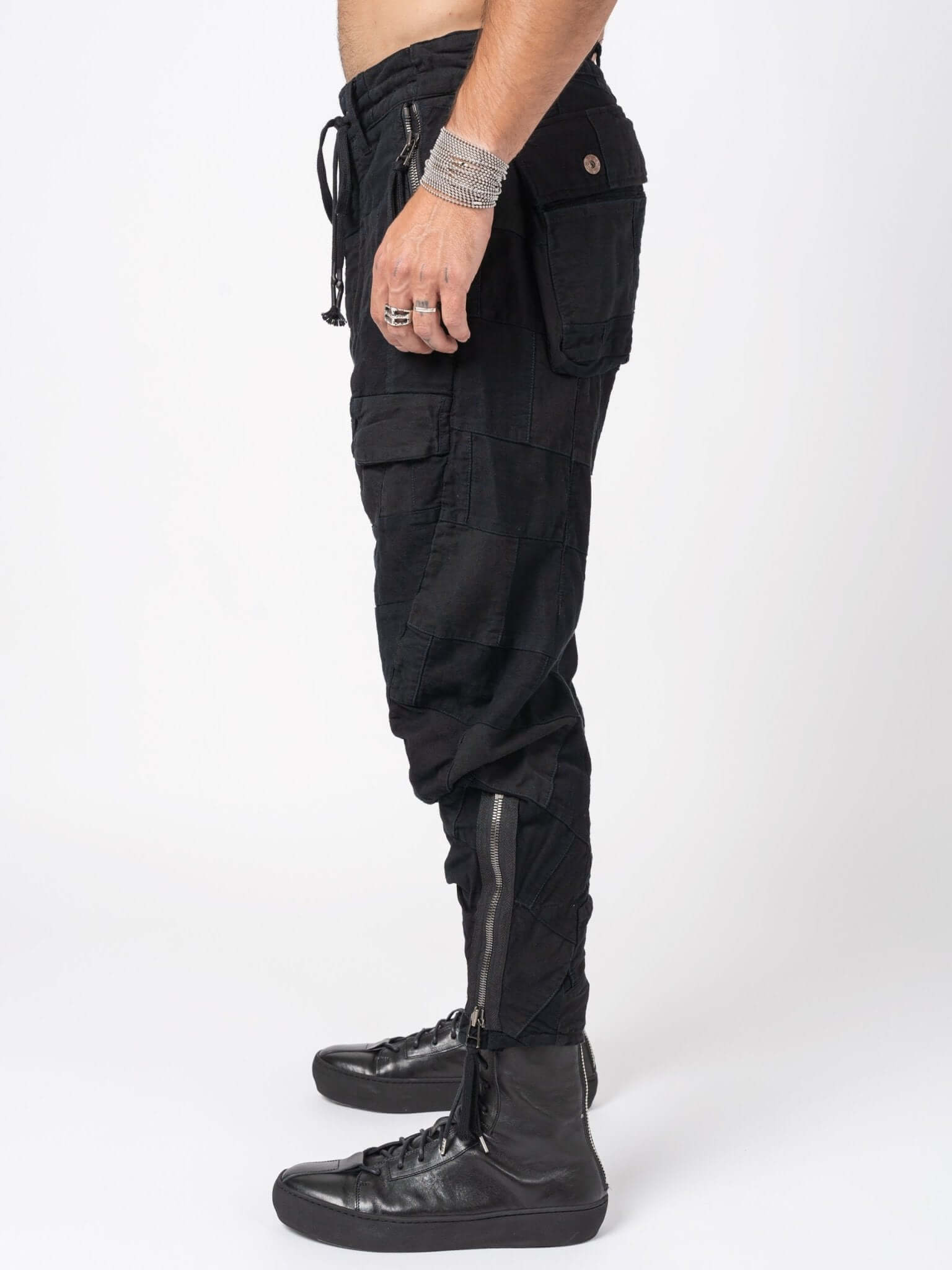 D.HYGEN Patchwork Zip Tapered Cropped Pants - Black