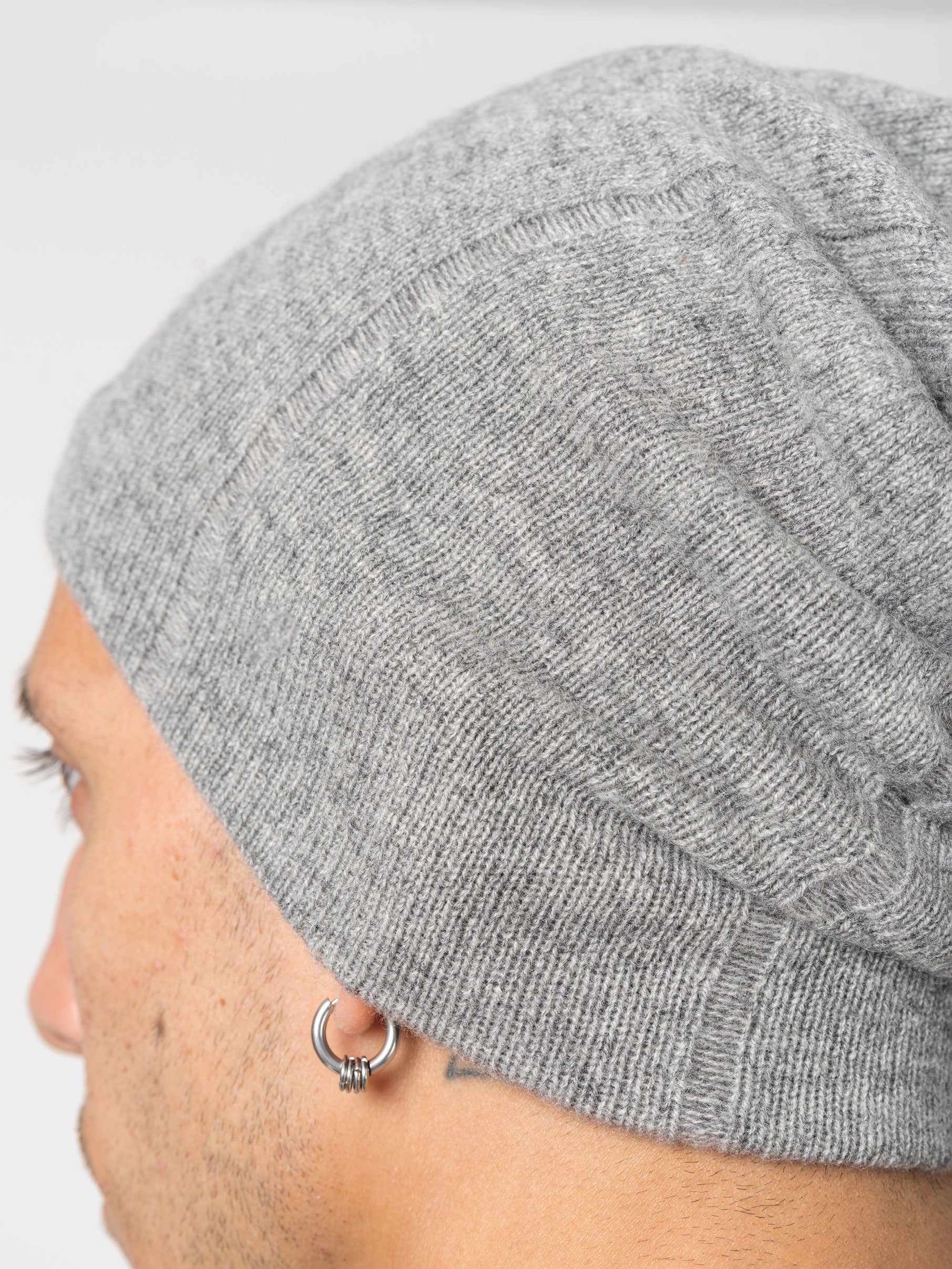 Double Reverse Cashmere Beanie