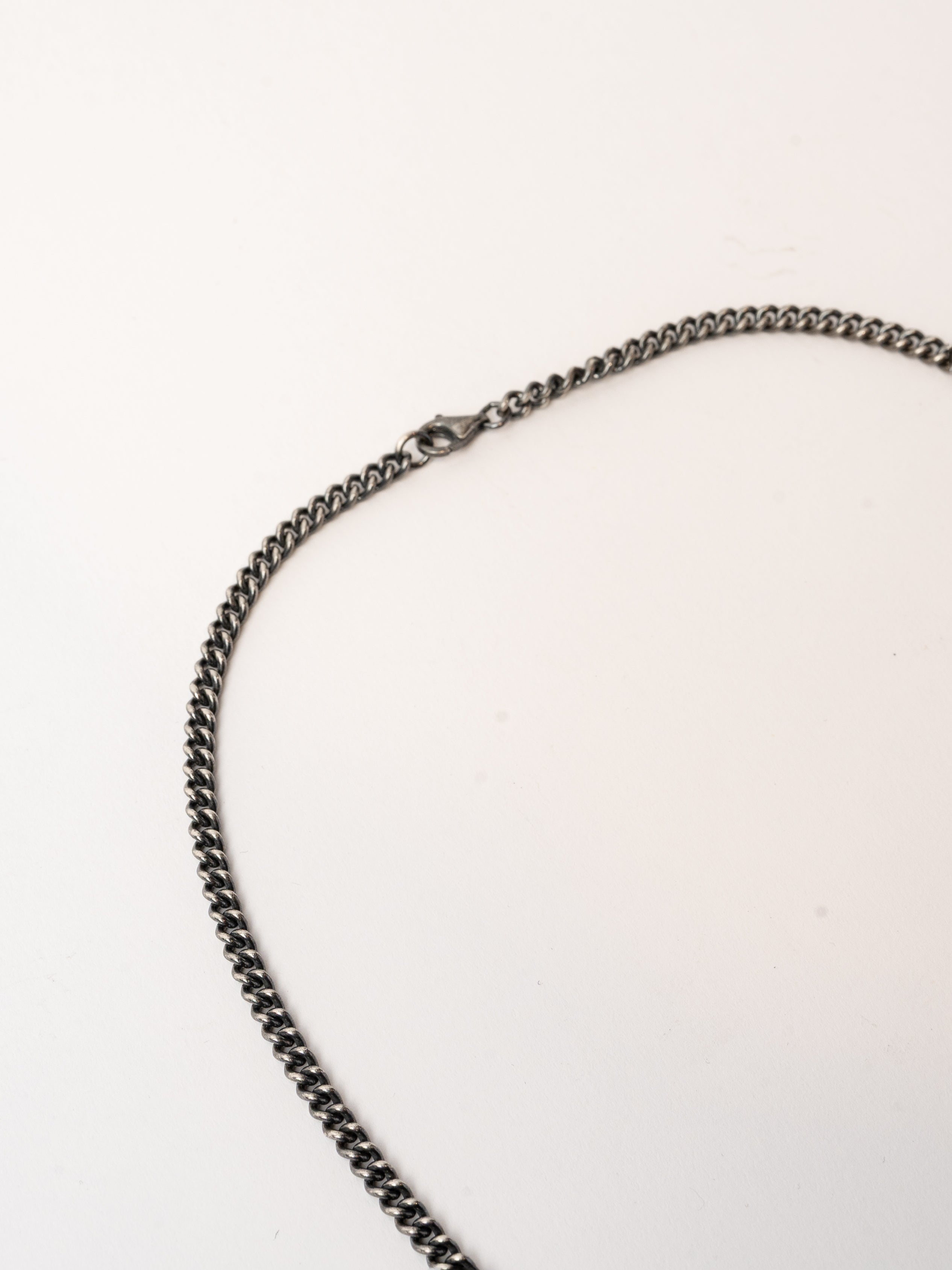 Geometric Pendant Necklace with Black Diamonds - INN7