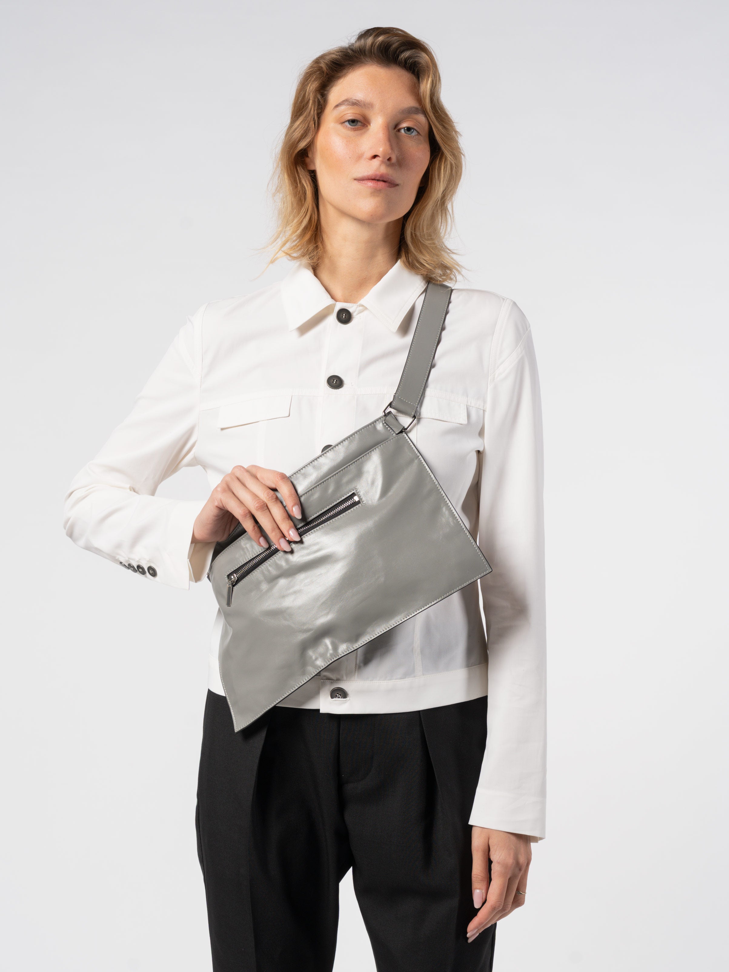 Leather Crossbody Pouch - INN7