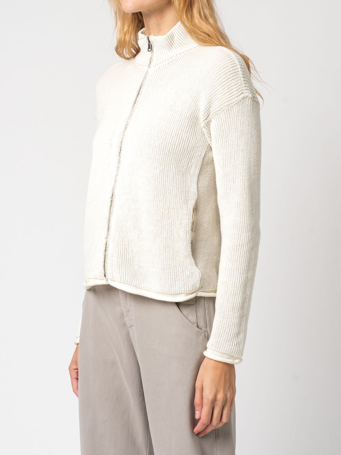 Zipped knitted jacket in two-tone ribbed