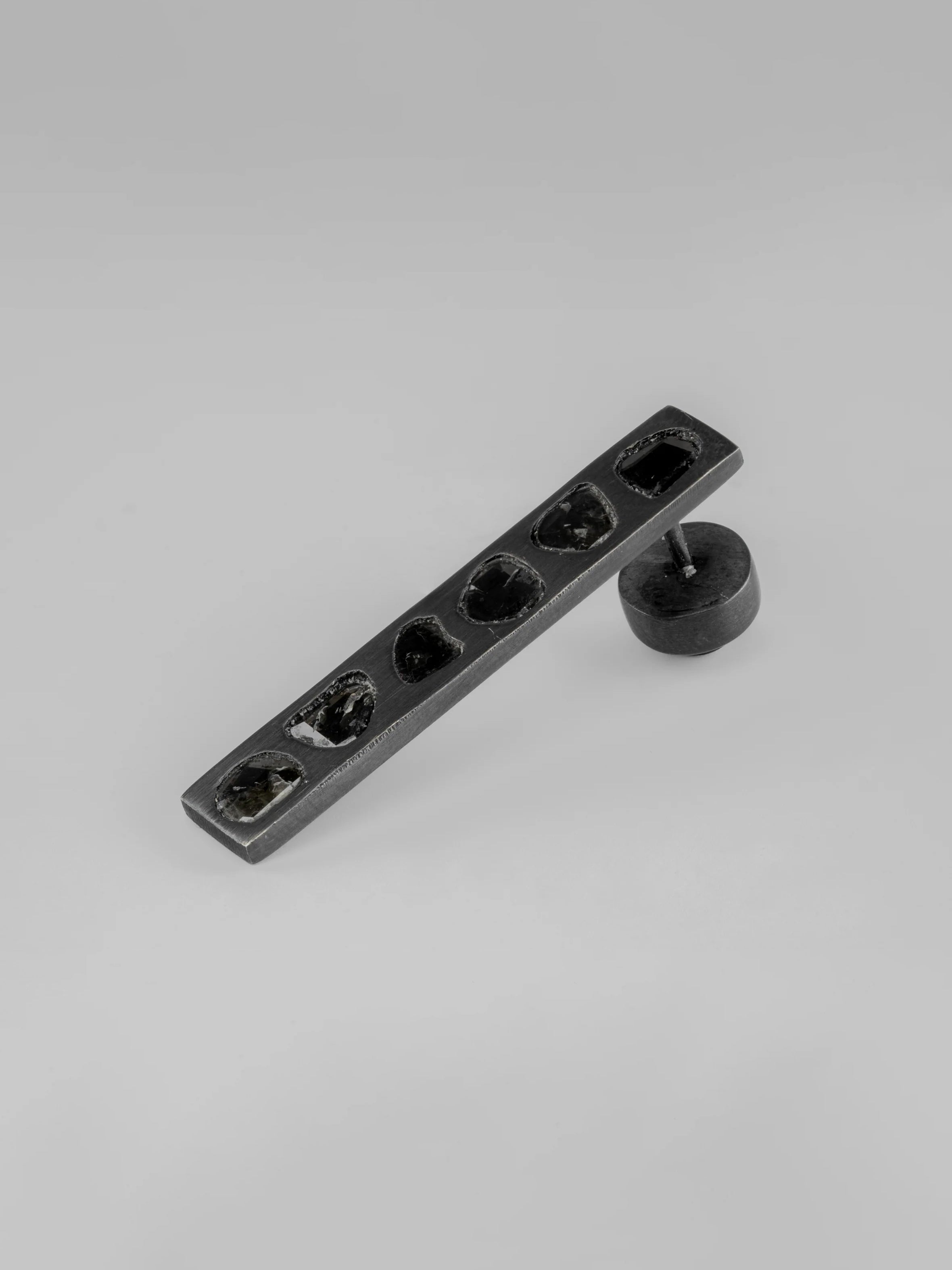 EARING - INN7