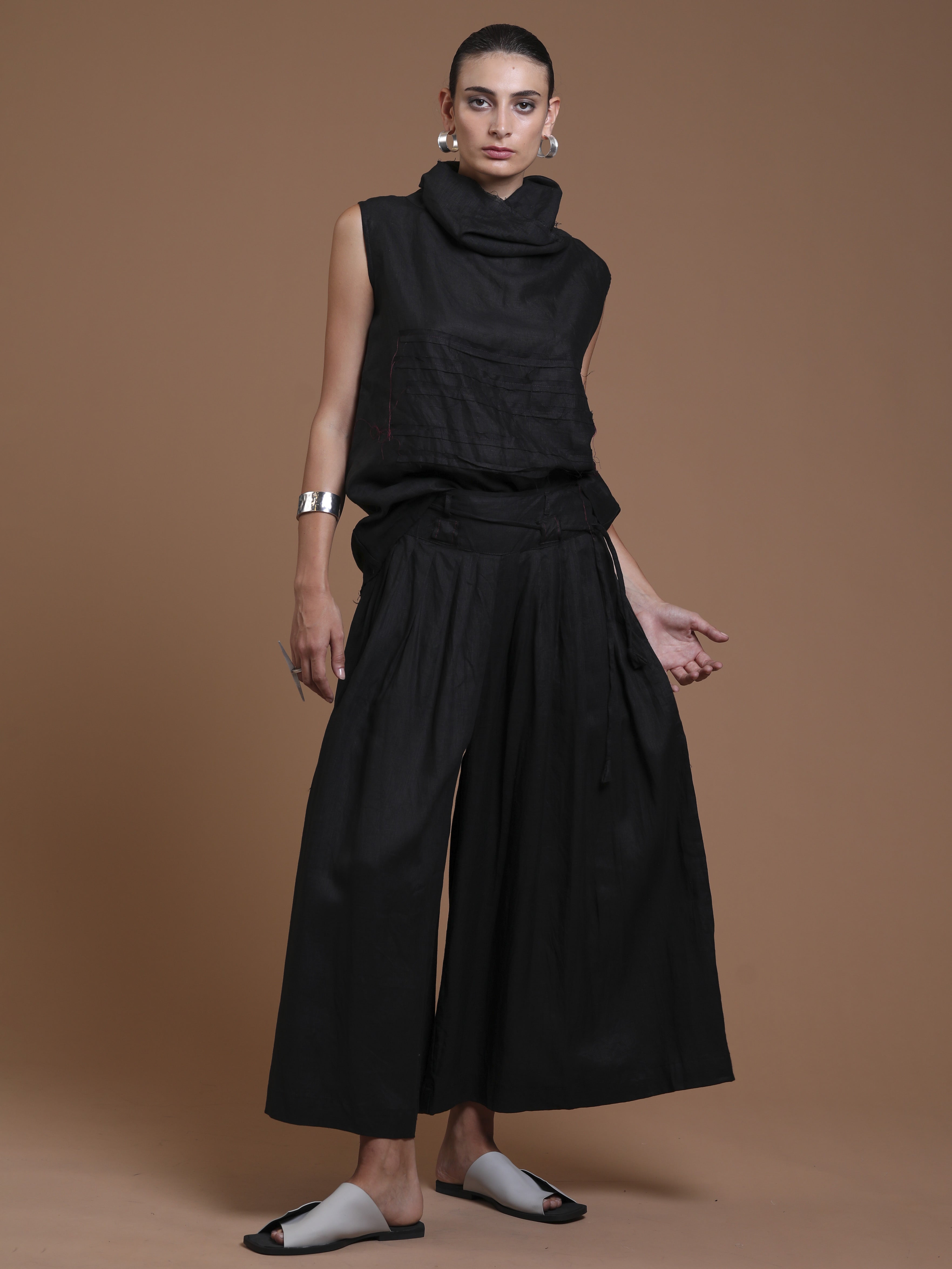 Pleated Linen Wrap Trousers - INN7