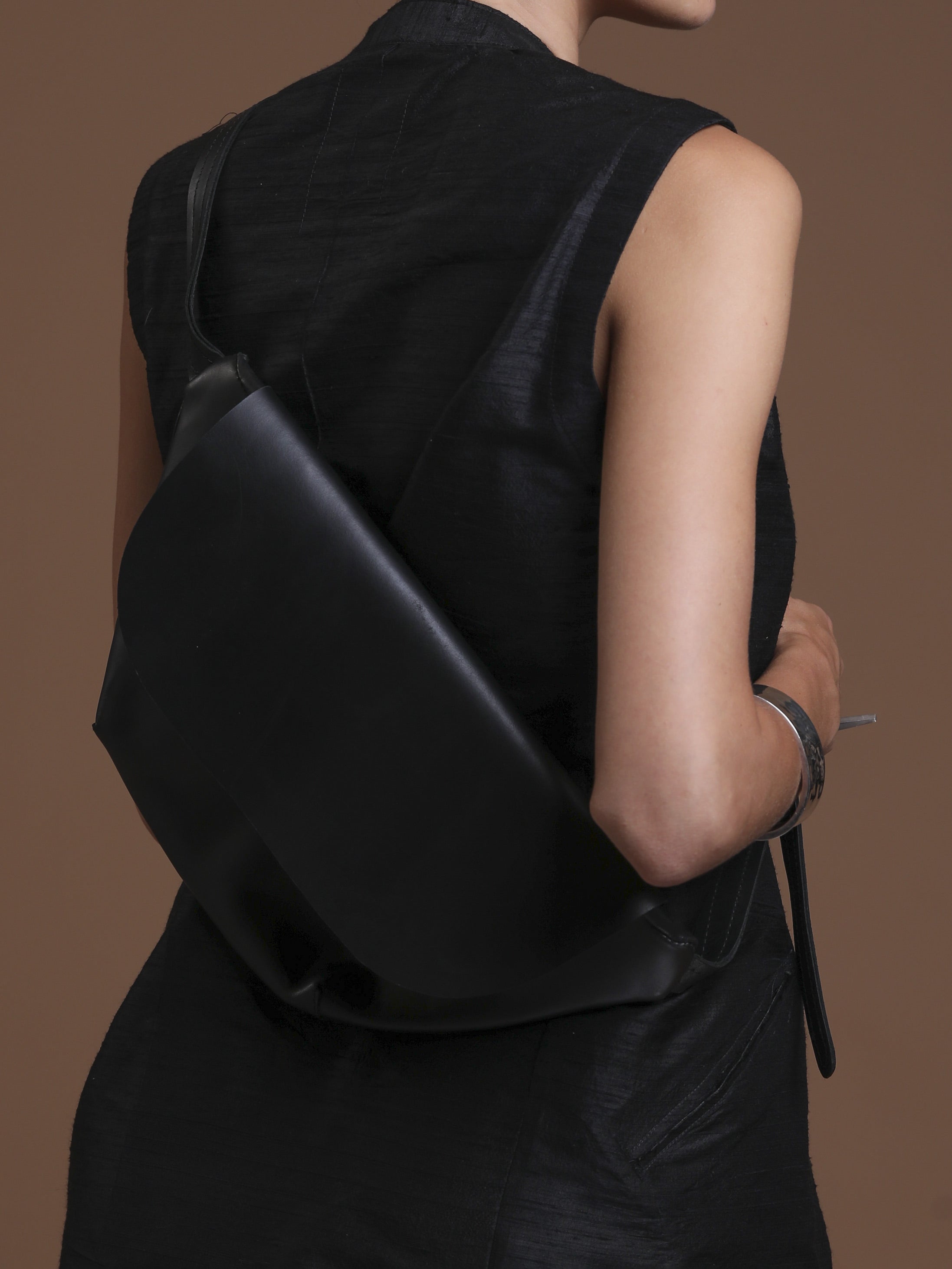 Soft Leather Crossbody Bag - INN7