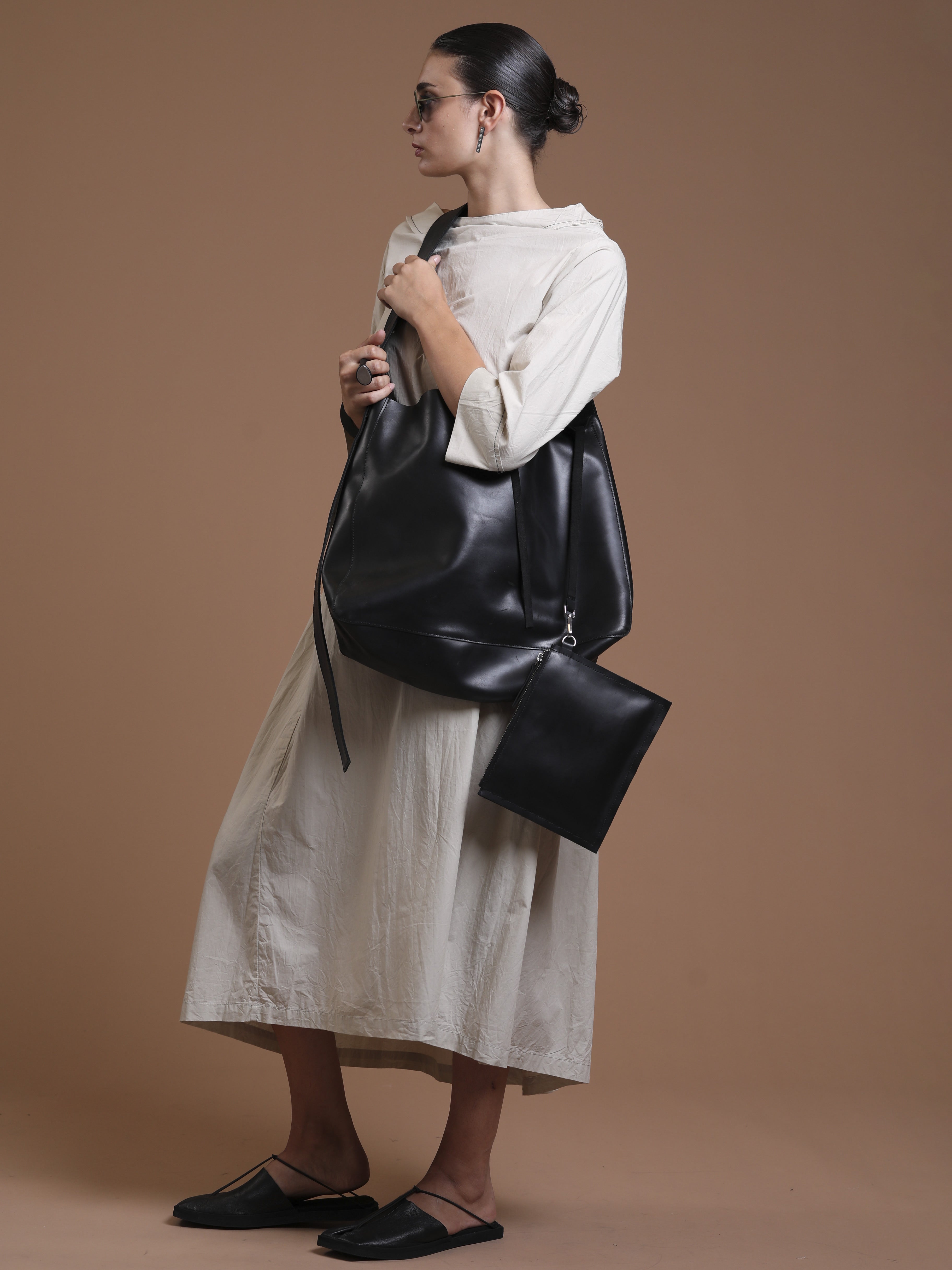 Leather Shoulder Bag - INN7