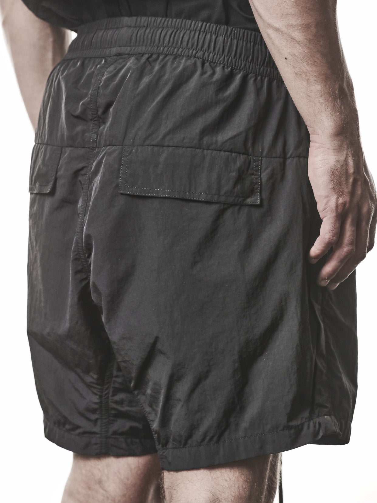 Technical Drop Crotch Shorts - INN7