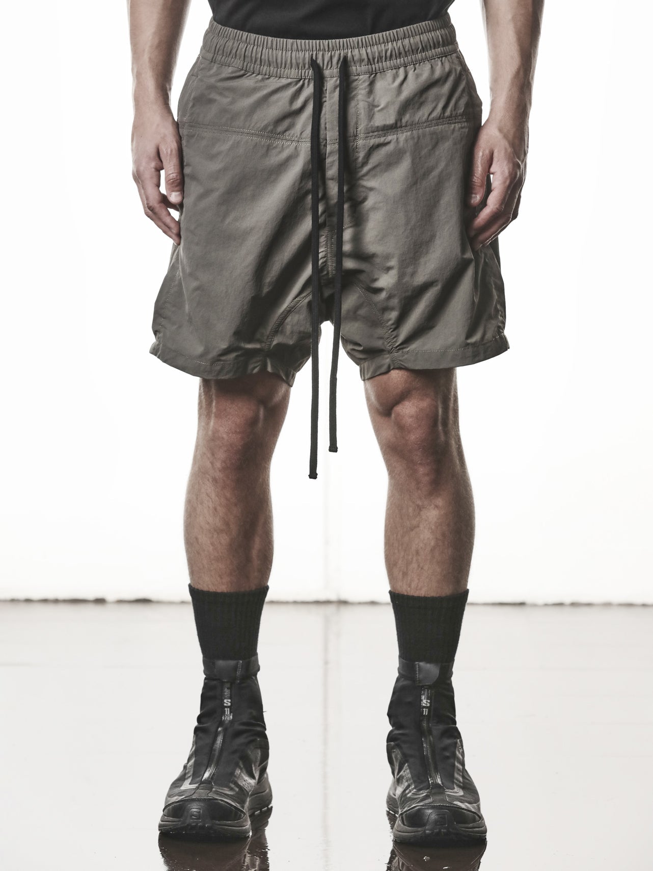 Technical Drop Crotch Shorts - INN7